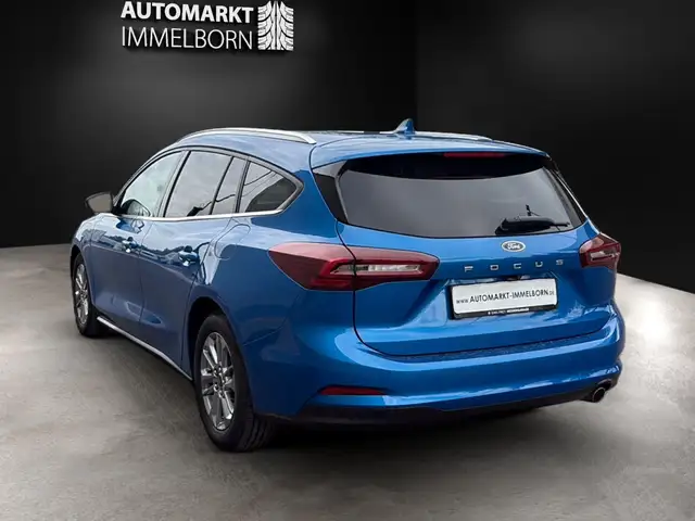 Ford Focus view 5