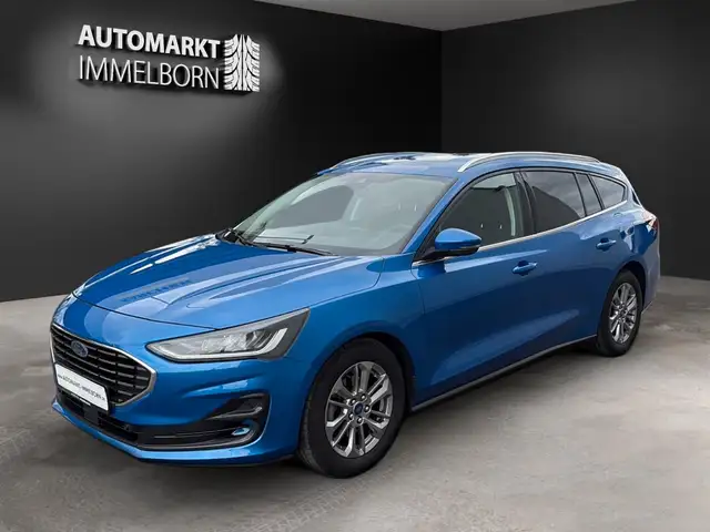 Ford Focus view 4