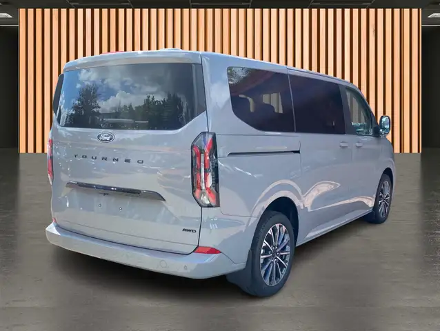 Ford Tourneo Custom view 13