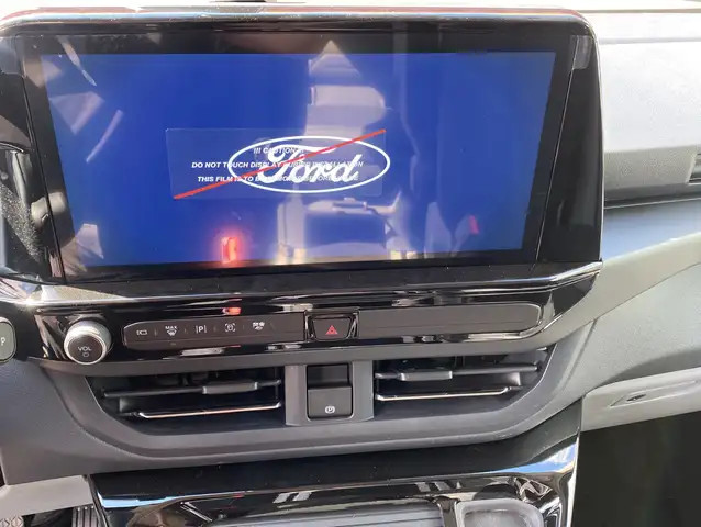 Ford Tourneo Custom view 5