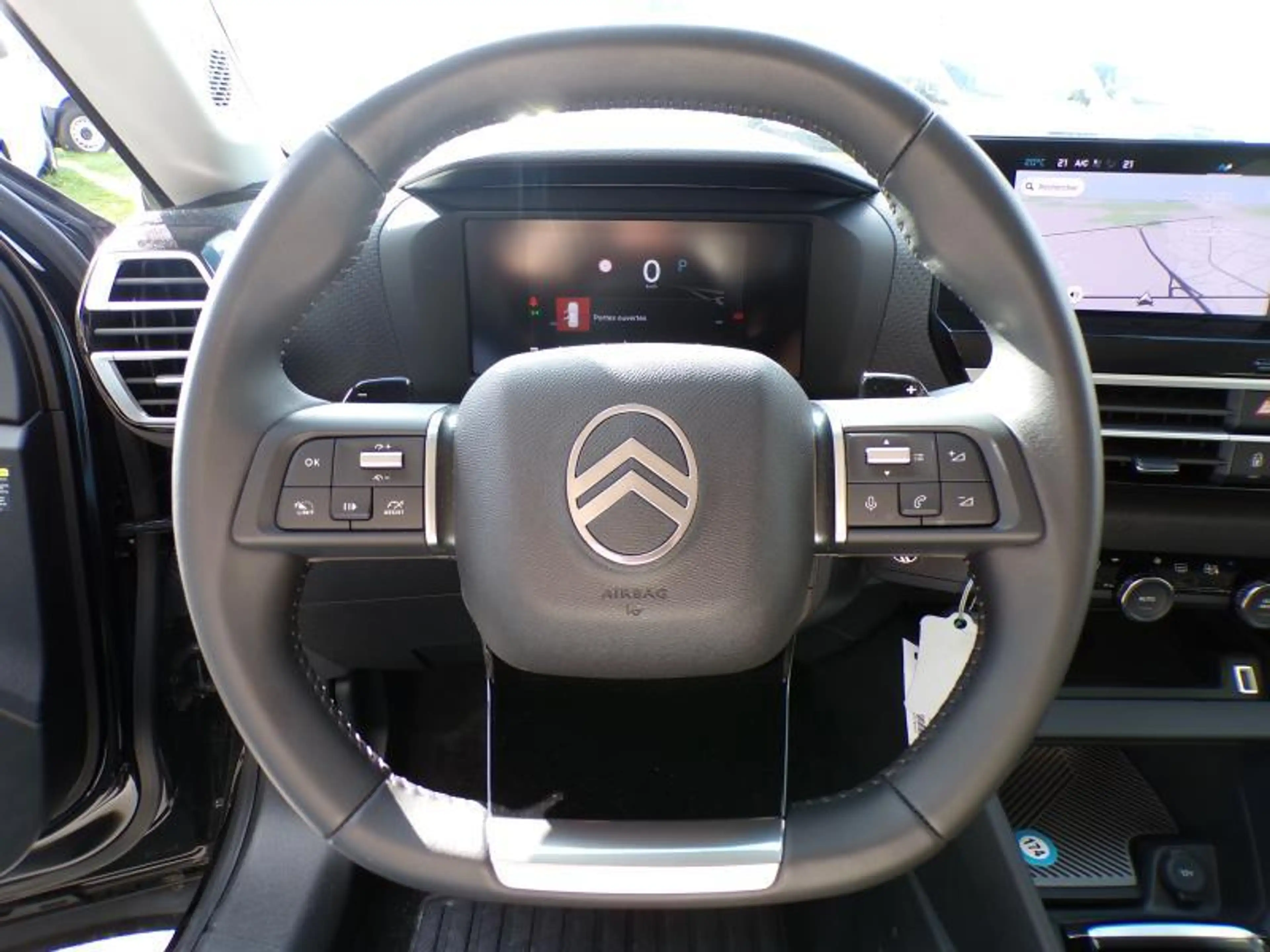 Citroen C4 1.2 136cv Automatique noir 05/25 6091km Airco GPS — photo 8