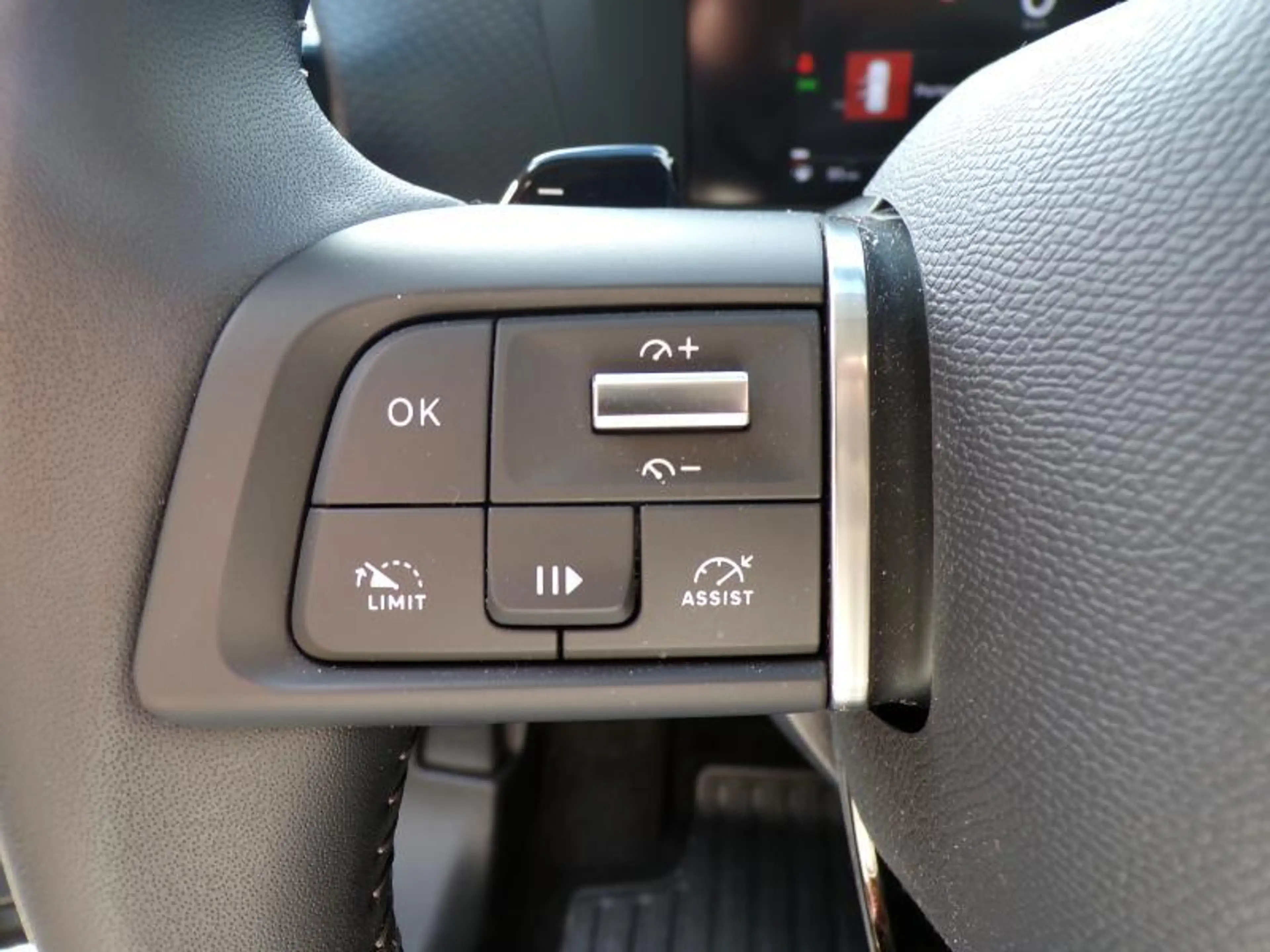 Citroen C4 1.2 136cv Automatique noir 05/25 6091km Airco GPS — photo 13