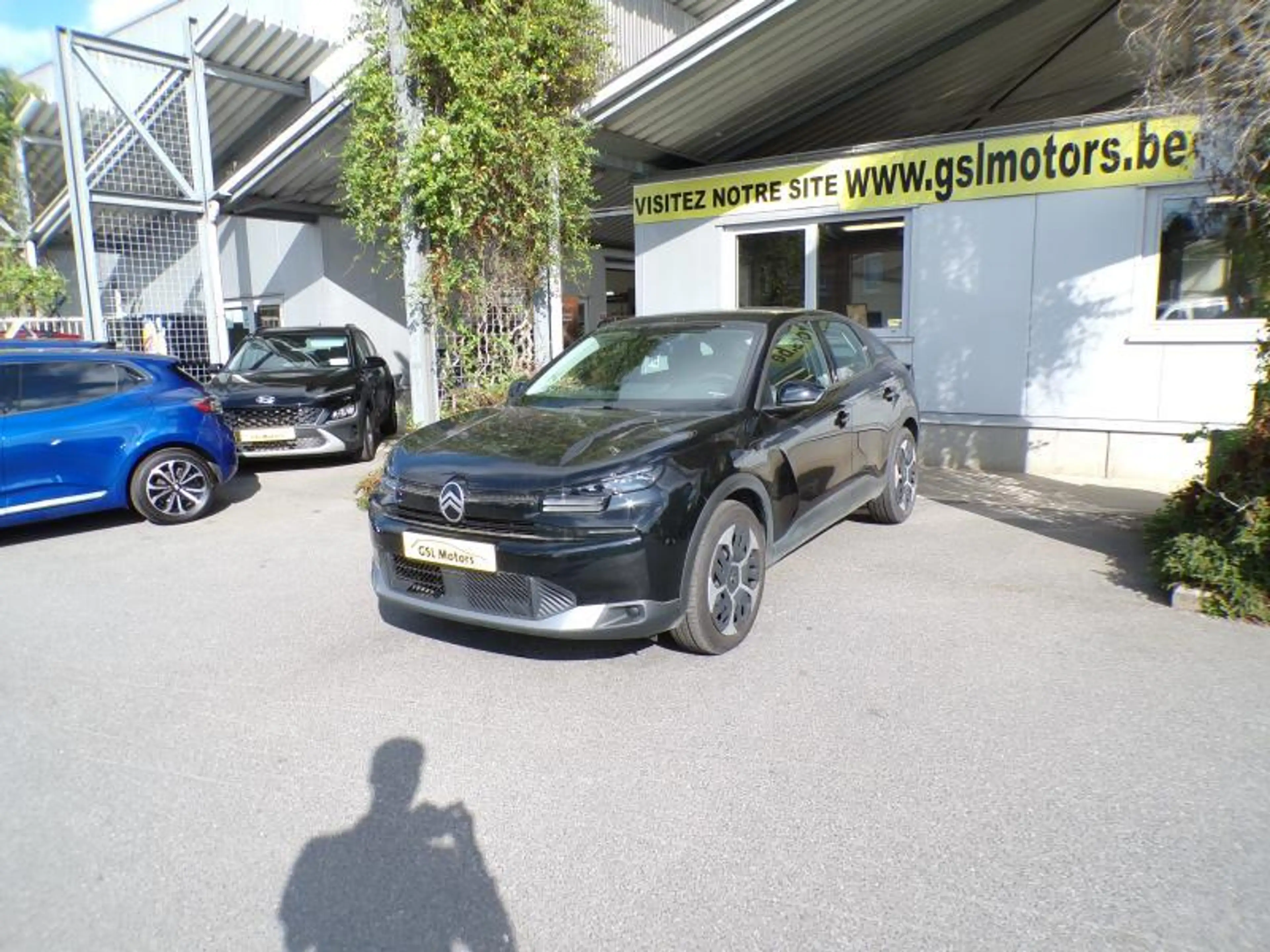 Citroen C4 1.2 136cv Automatique noir 05/25 6091km Airco GPS