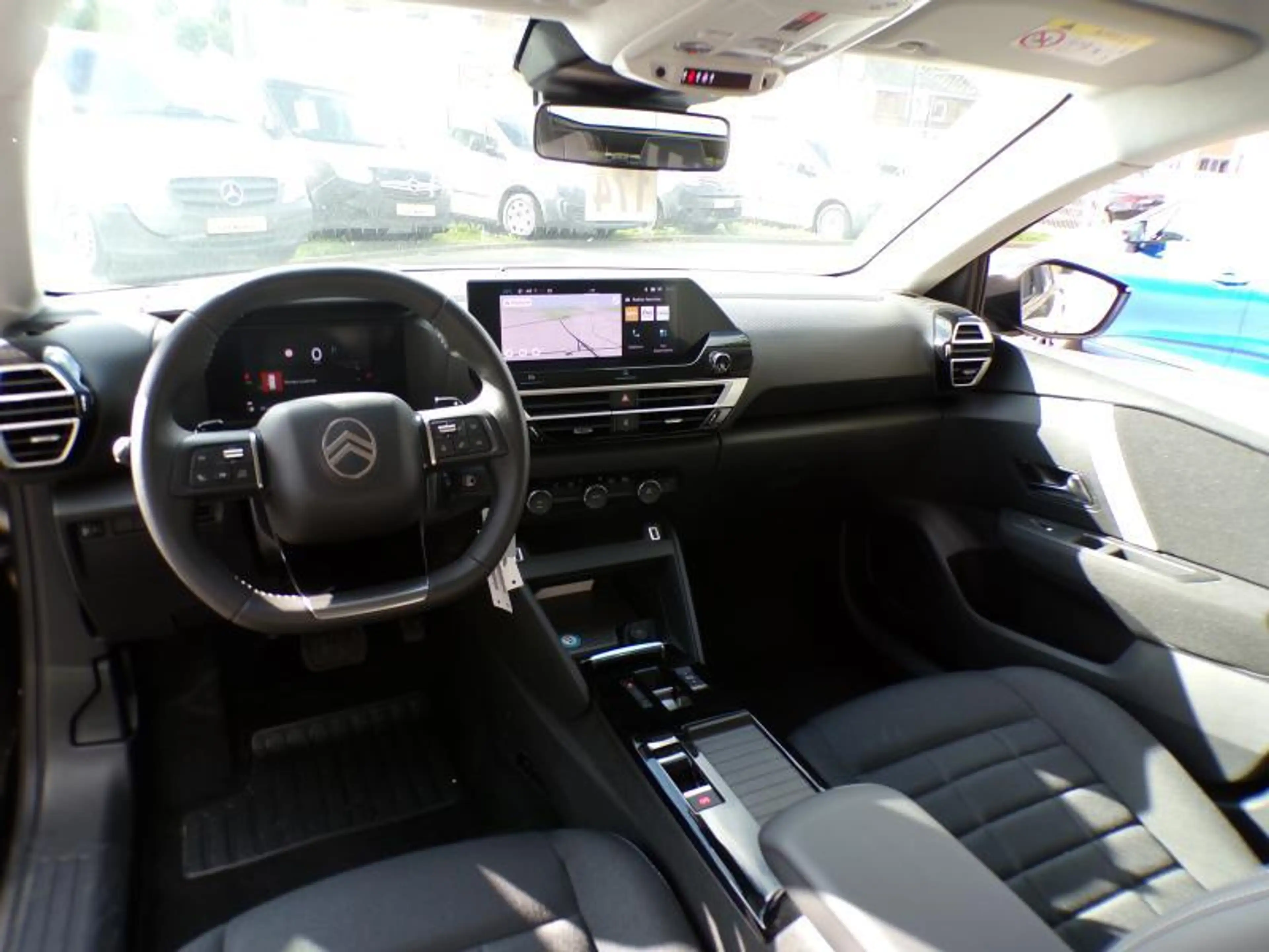 Citroen C4 1.2 136cv Automatique noir 05/25 6091km Airco GPS — photo 7