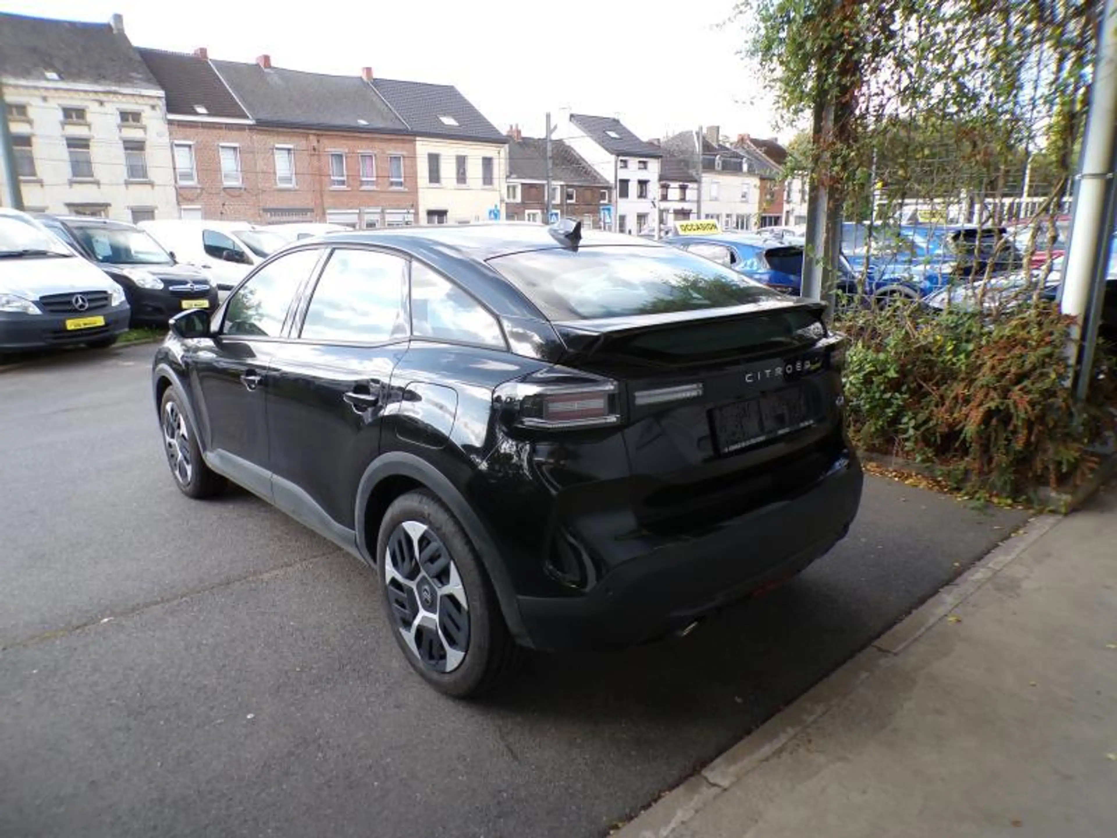 Citroen C4 1.2 136cv Automatique noir 05/25 6091km Airco GPS — photo 4