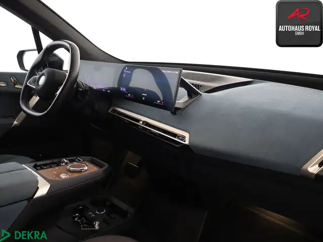 BMW Ix view 10