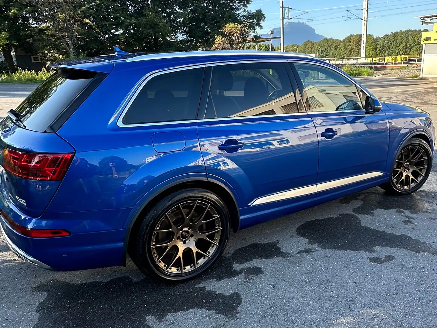 Audi Q7 Diesel E-tron Blau - 2