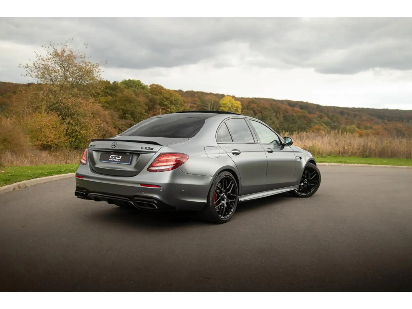 Mercedes-Benz E 63 AMG Classe E 63 S AMG SPEEDSHIFT MCT 4-Matic+ Gris - 2