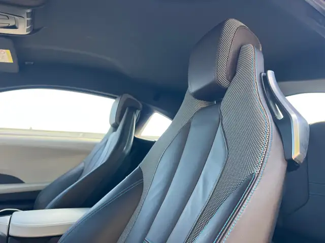 BMW i8 Range Extender PURE IMPULSE ERST 34TKM TOP ZUSTAND Ansicht 7