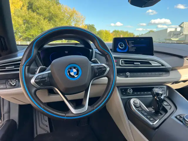 BMW i8 Range Extender PURE IMPULSE ERST 34TKM TOP ZUSTAND Ansicht 13