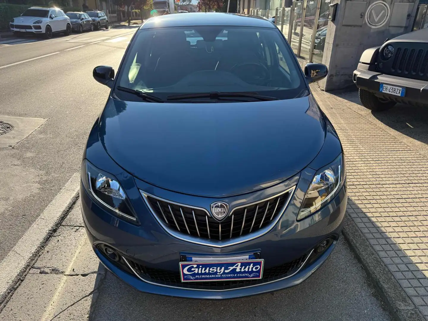 Lancia Ypsilon 1.0 FireFly 5 porte S&S Hybrid Gold Blu/Azzurro - 2