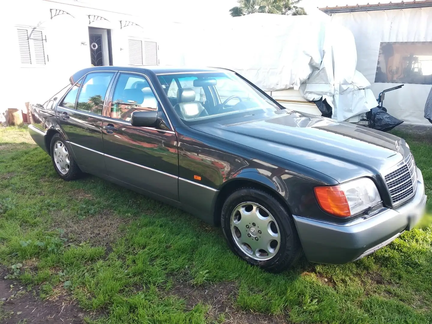 Mercedes-Benz S 300 Чорний - 1