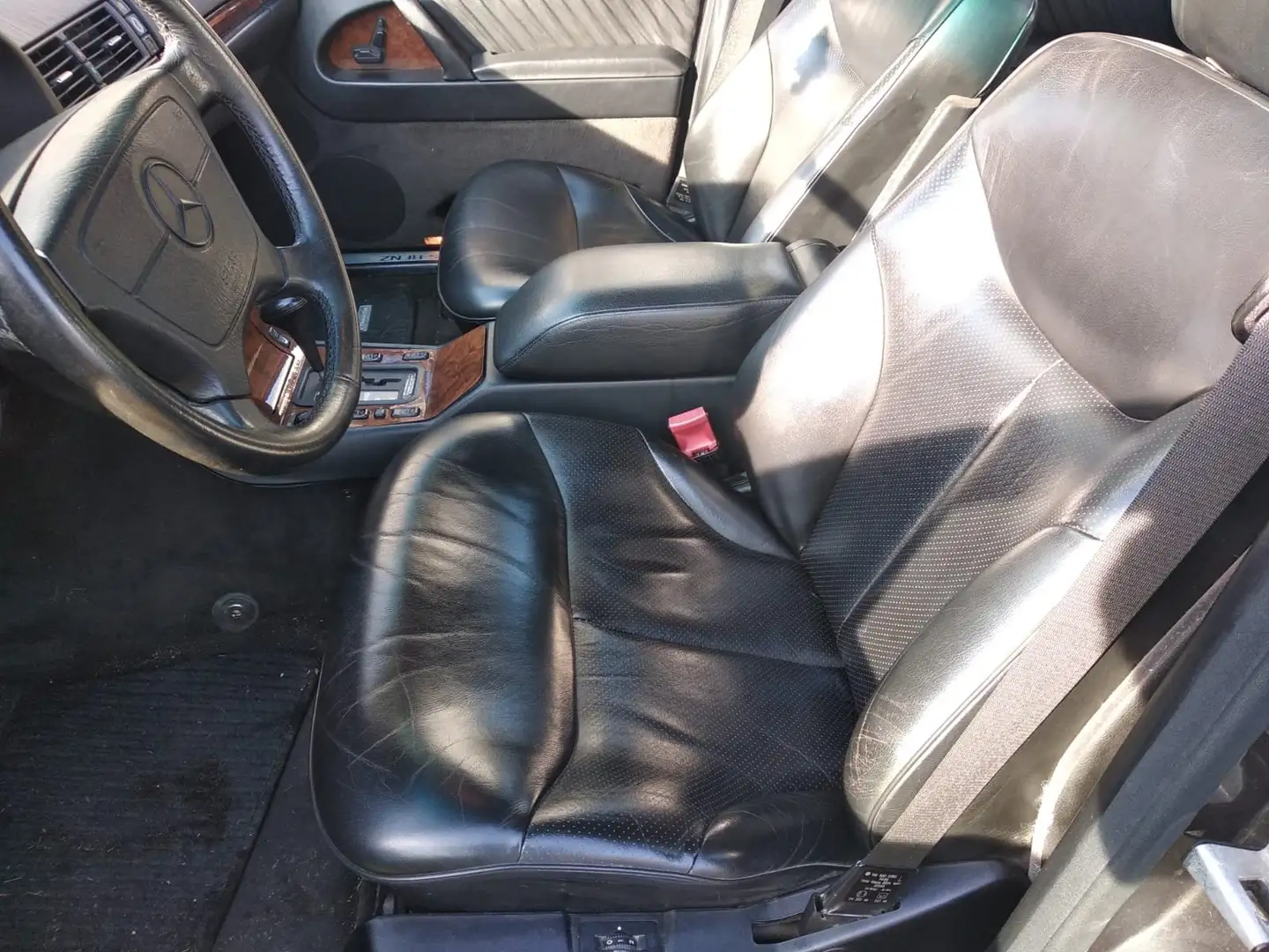Mercedes-Benz S 300 Чорний - 2
