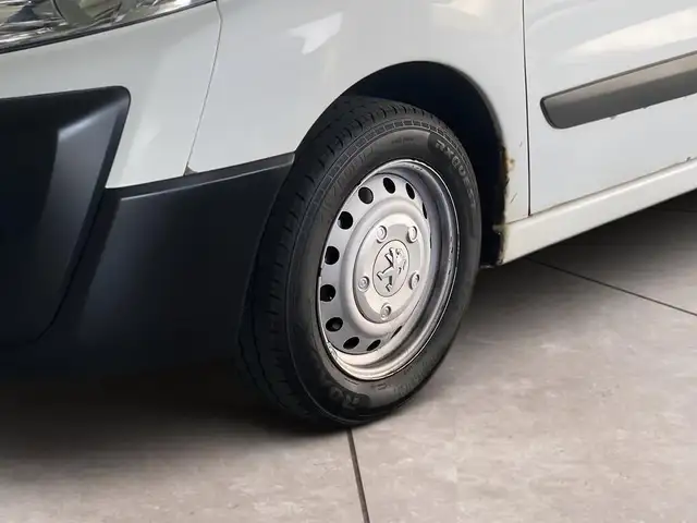 Peugeot Expert view 15