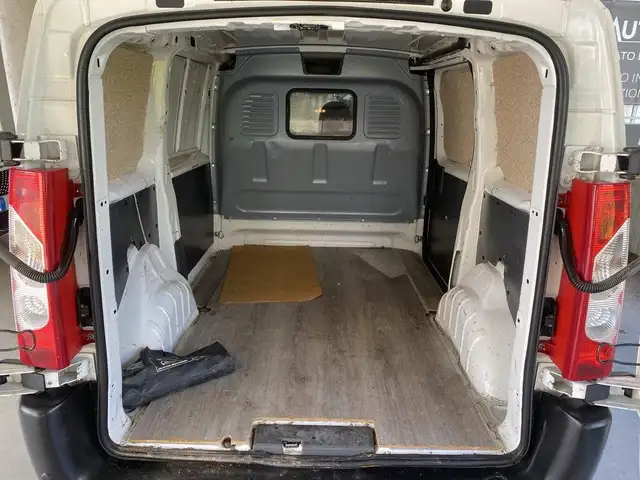 Peugeot Expert view 8