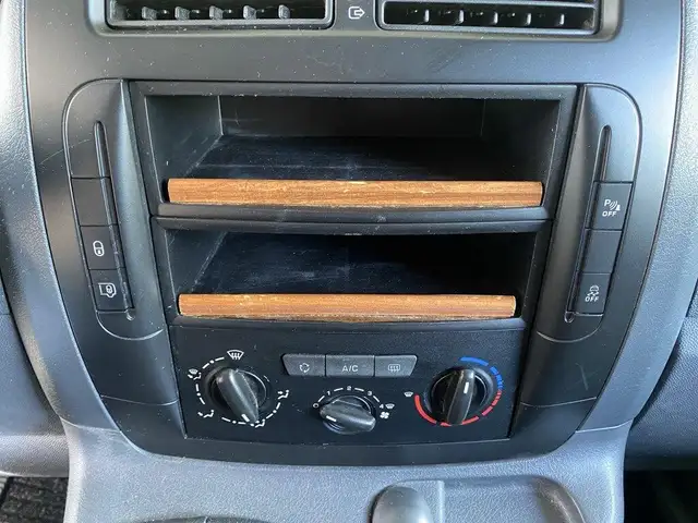 Peugeot Expert view 9