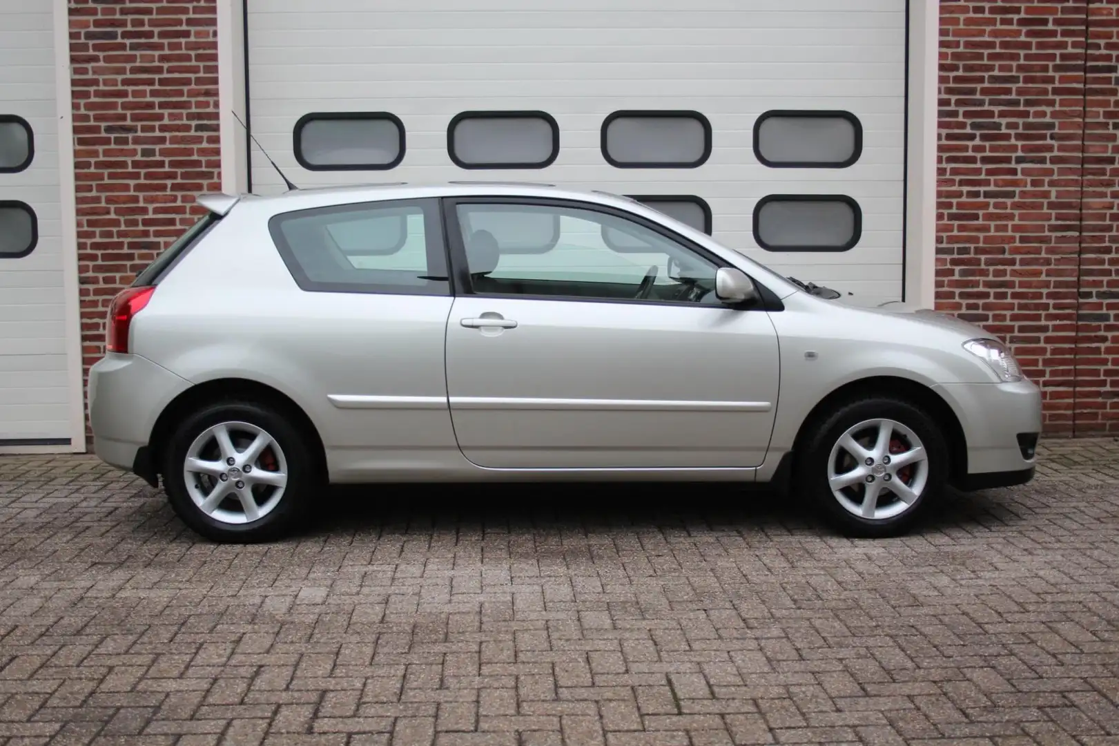 Toyota Corolla Linea Sol * Automaat / Clima / 28.401Km * Grijs - 2