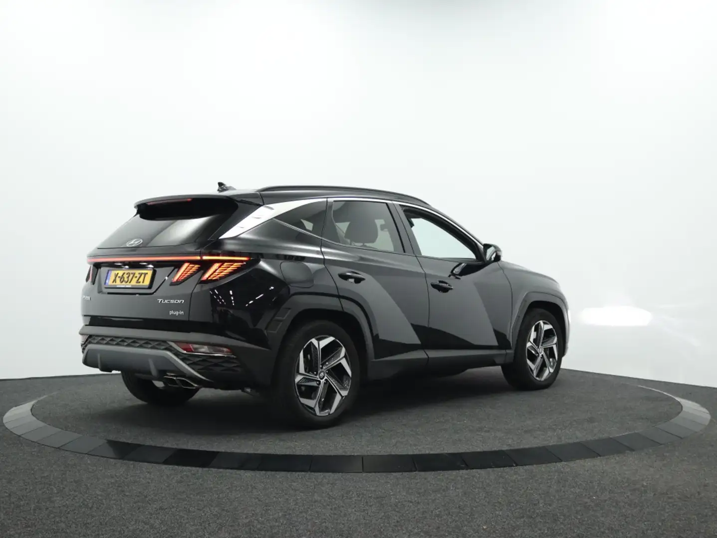 Hyundai TUCSON 1.6 T-GDI PHEV Premium | Leder | Apple carplay | S Zwart - 2