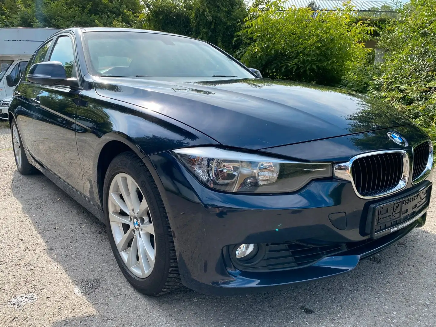 BMW 328 i Lim. Blue - 1