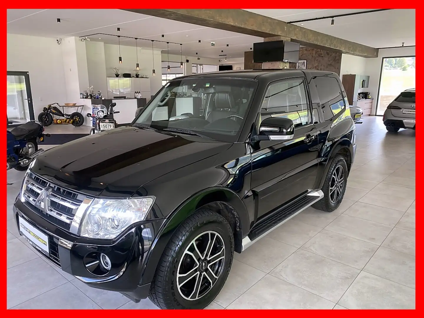 Mitsubishi Pajero 3,2 DI-D* VOLL* FINANZIERUNG ab € 249,- Schwarz - 1