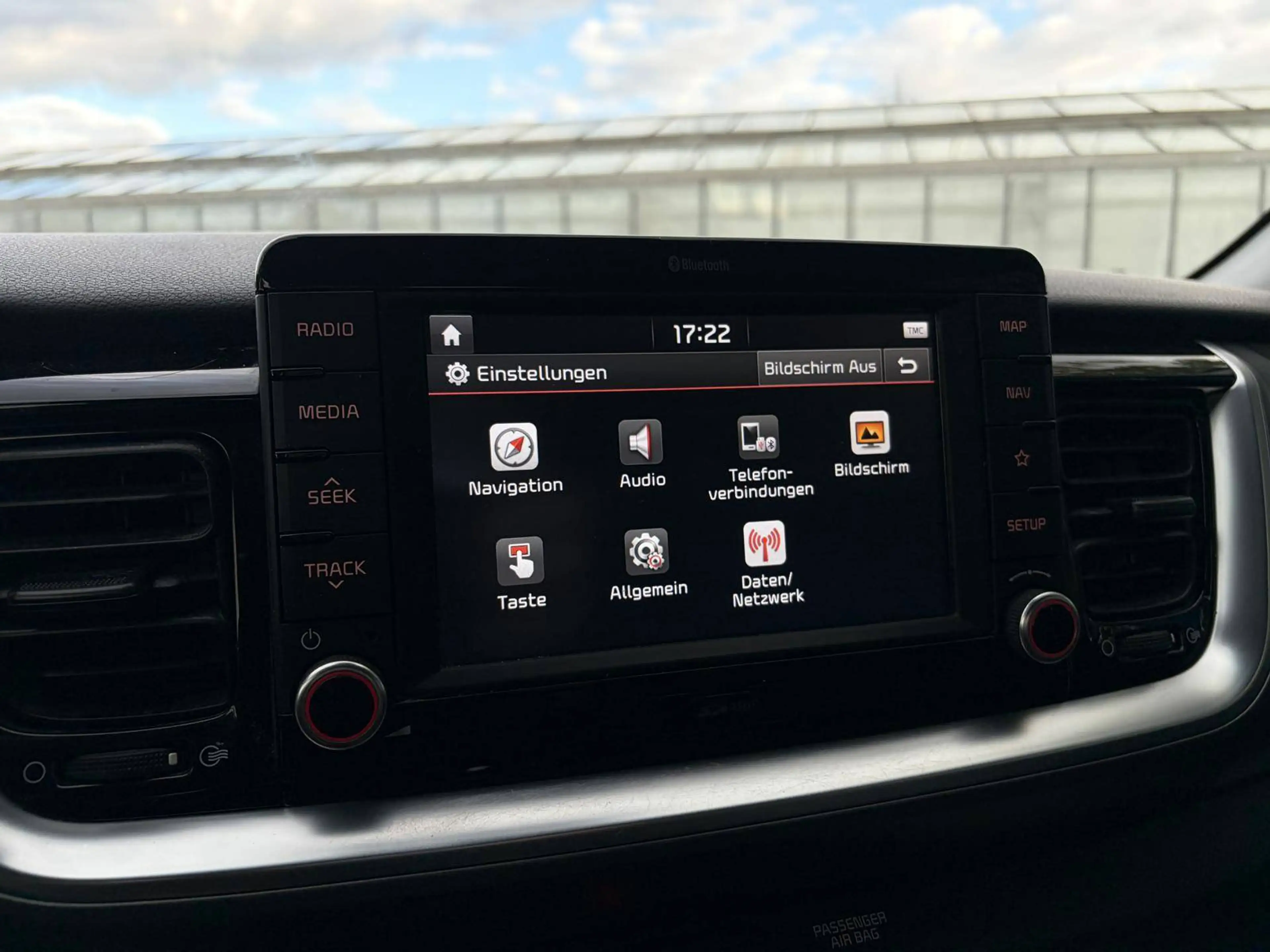 Kia Stonic Gold 1.Besitz GARANTIE CarPlay Navi Kamera Lenkrad/Sitzheizung etc. — photo 27