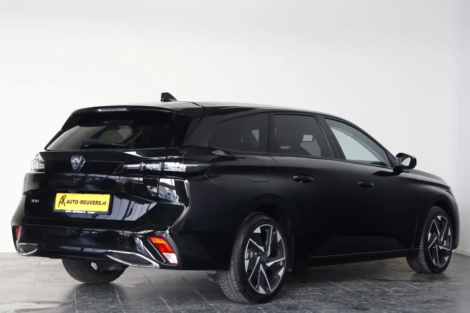 Peugeot 308 SW 1.5 BlueHDi Allure Pack / LED / CarPlay / ACC / Schwarz - 2