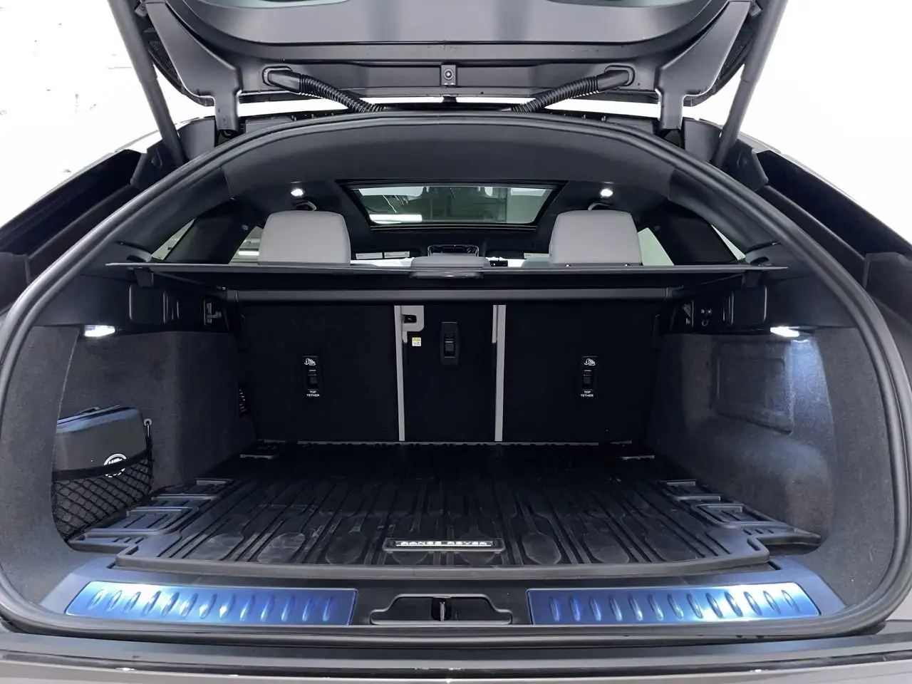 Land Rover Range Rover Velar снимка Land Rover Range Rover Velar