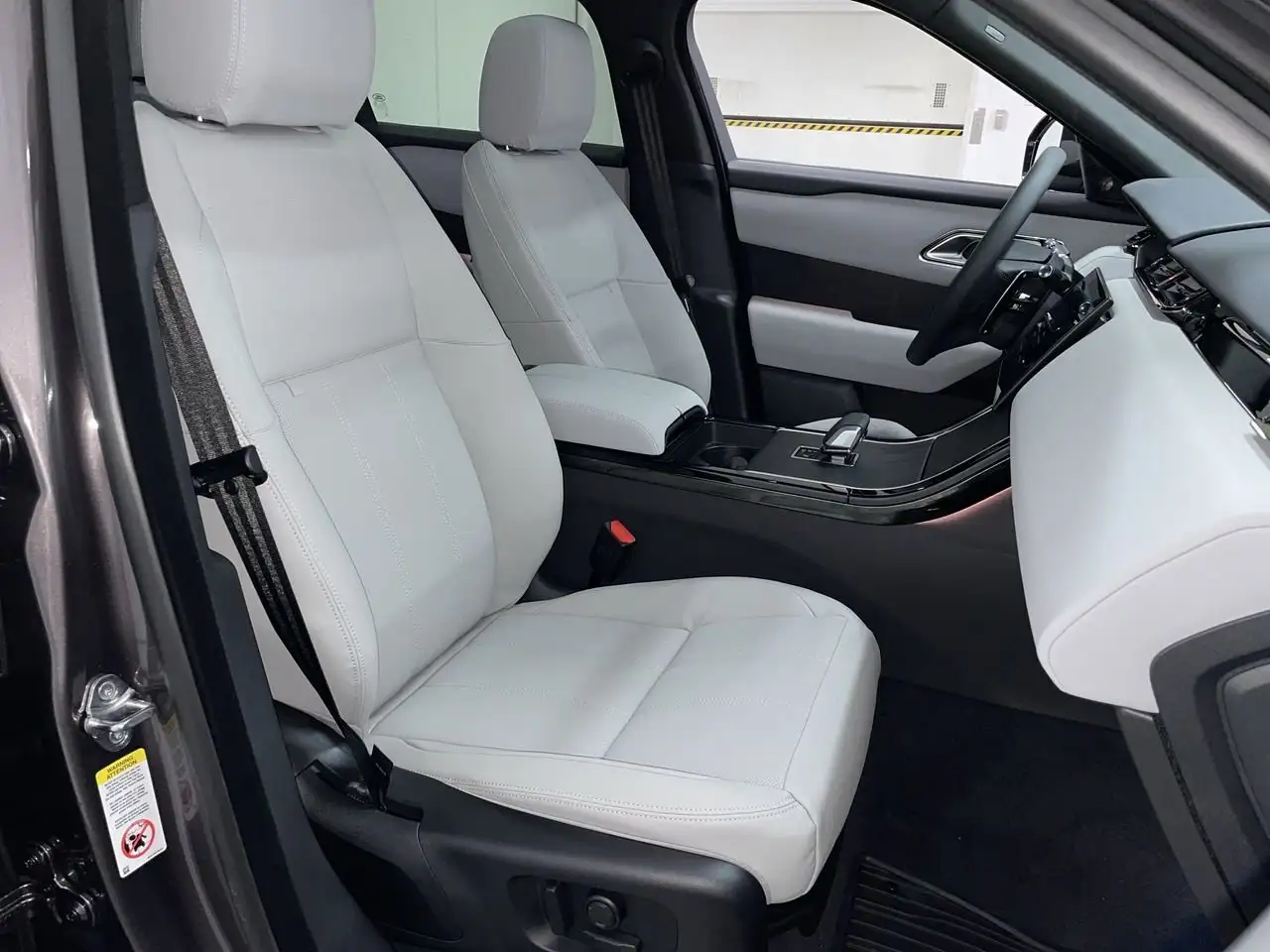 Land Rover Range Rover Velar снимка Land Rover Range Rover Velar