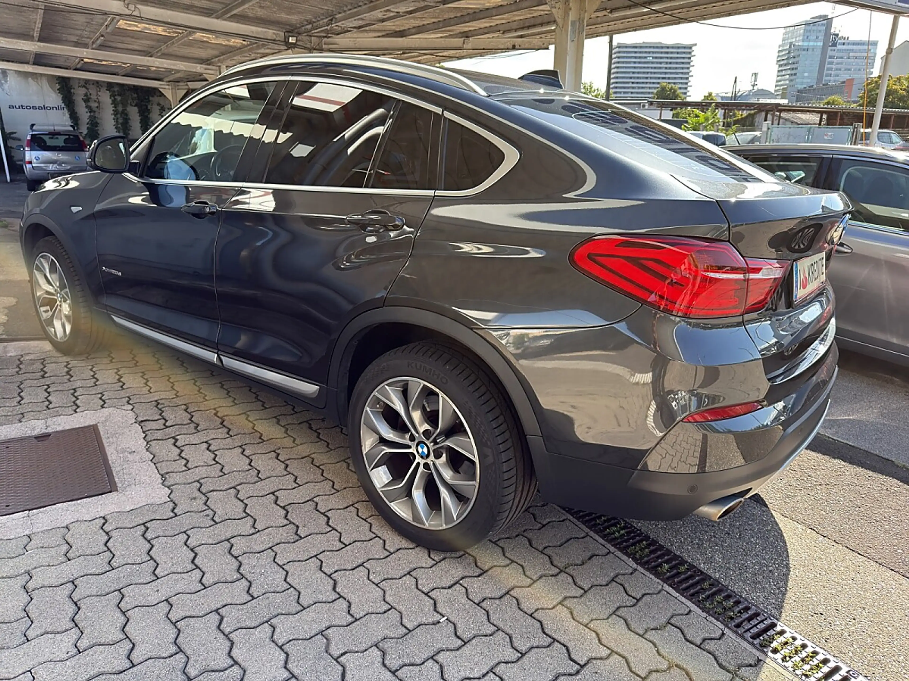 BMW X4 xDrive 20d — photo 14