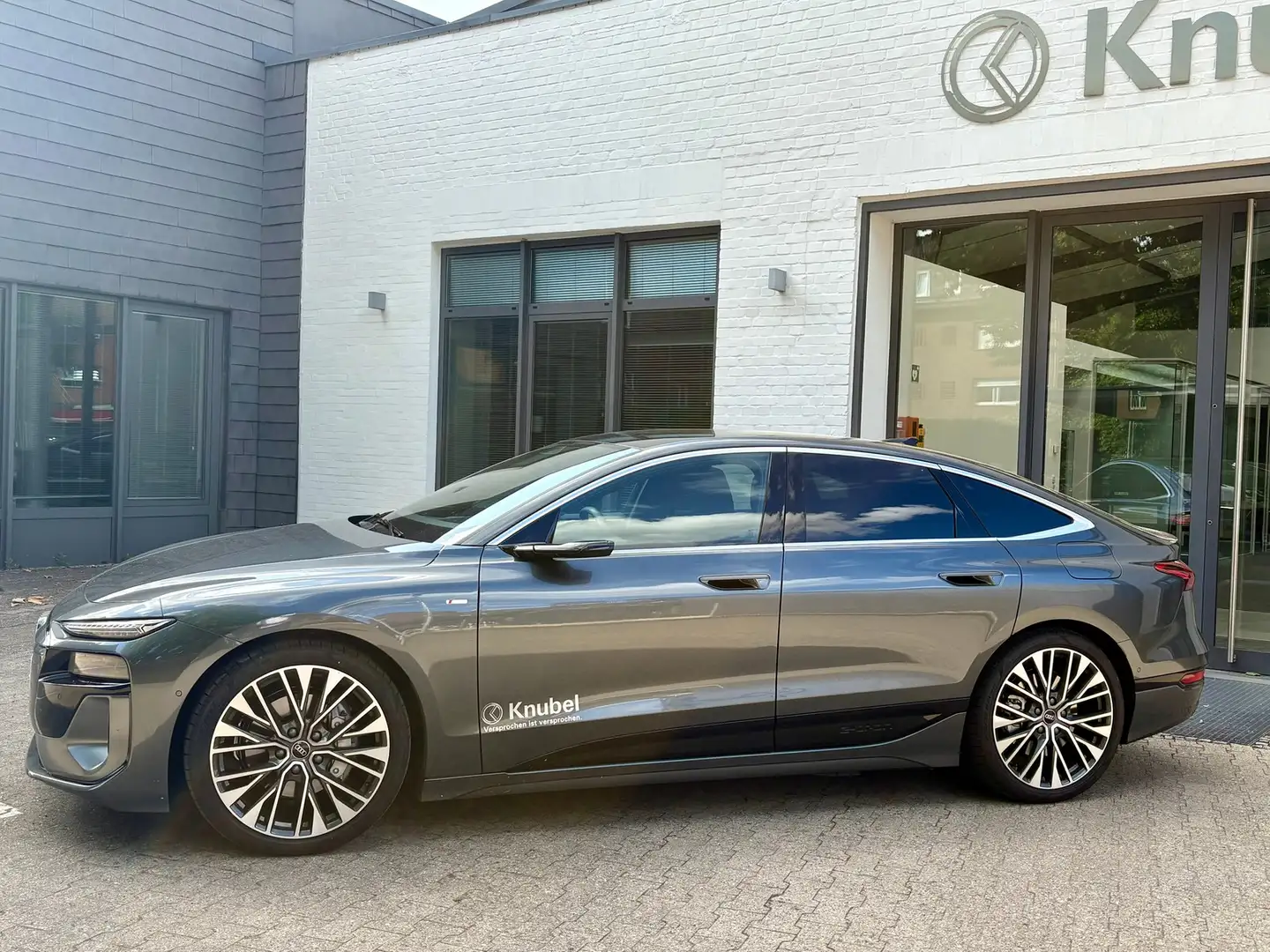 Audi A6 e-tron Sportback performance B&O AHK Luftf. Matrix Grau - 2