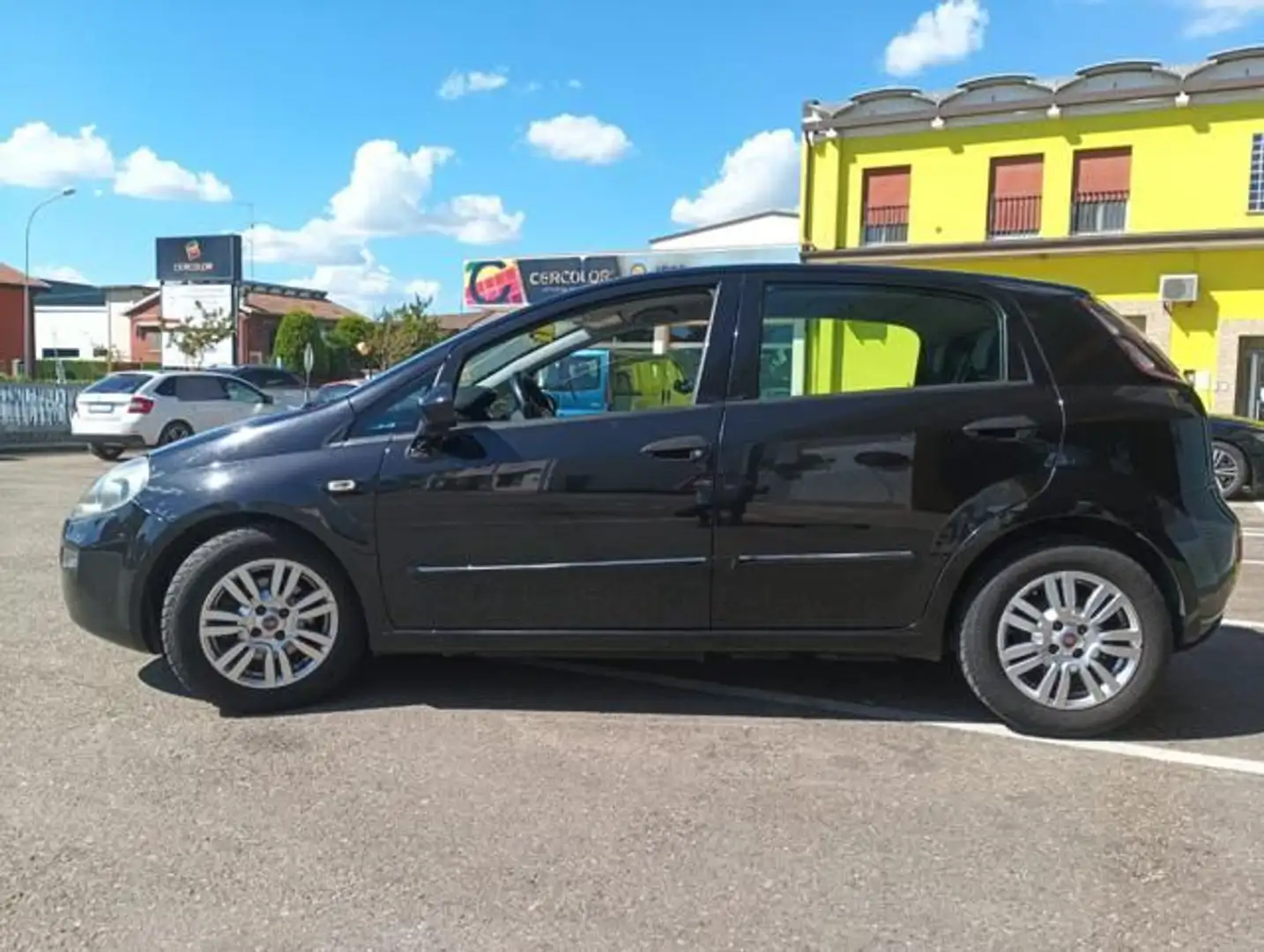 Fiat Punto 1.3 MJT II 75 CV 5 porte Easy Nero - 2