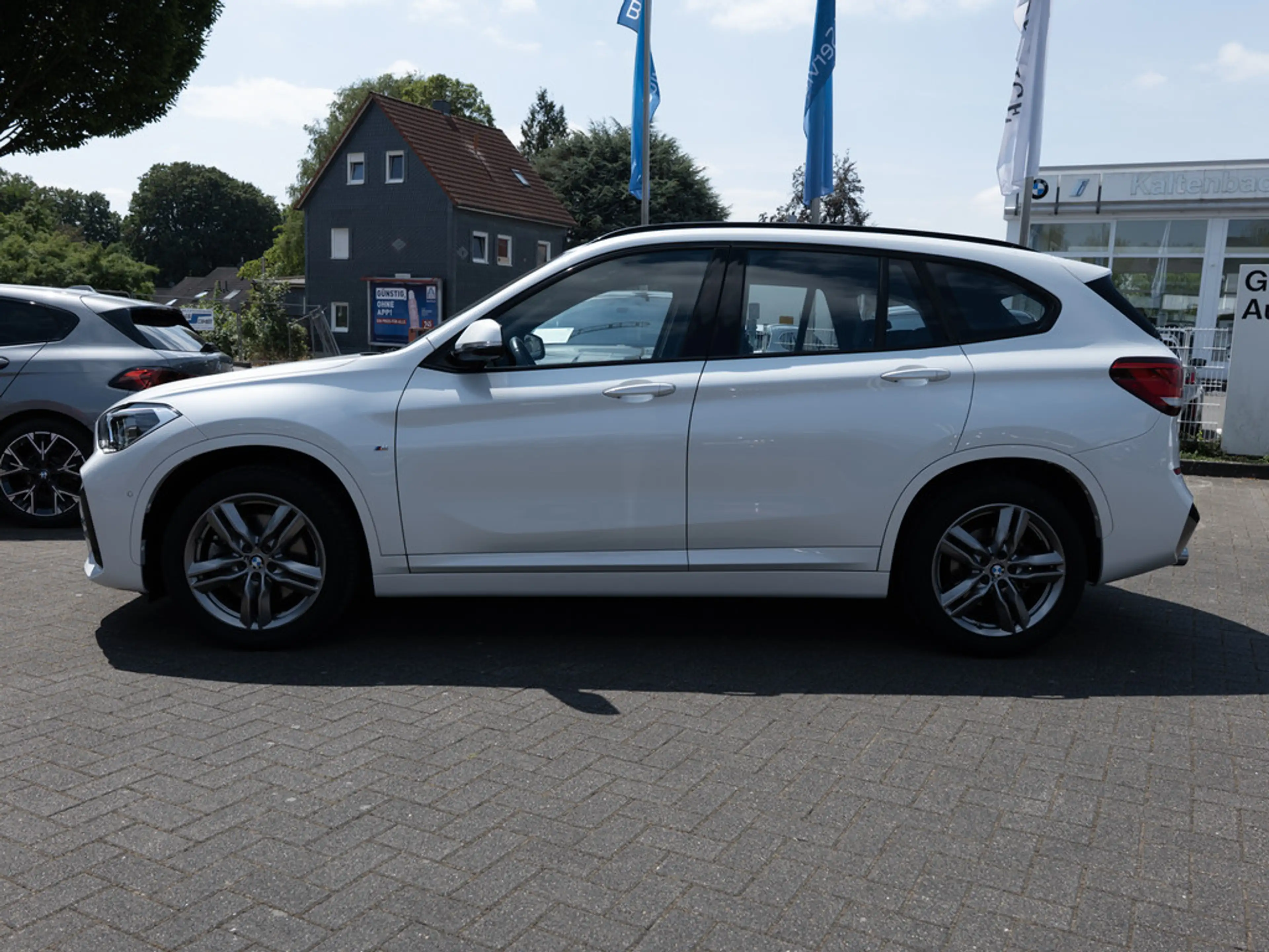 BMW X1 xDrive20i M-Sport LED NAVI KAMERA SHZ PDC — photo 9