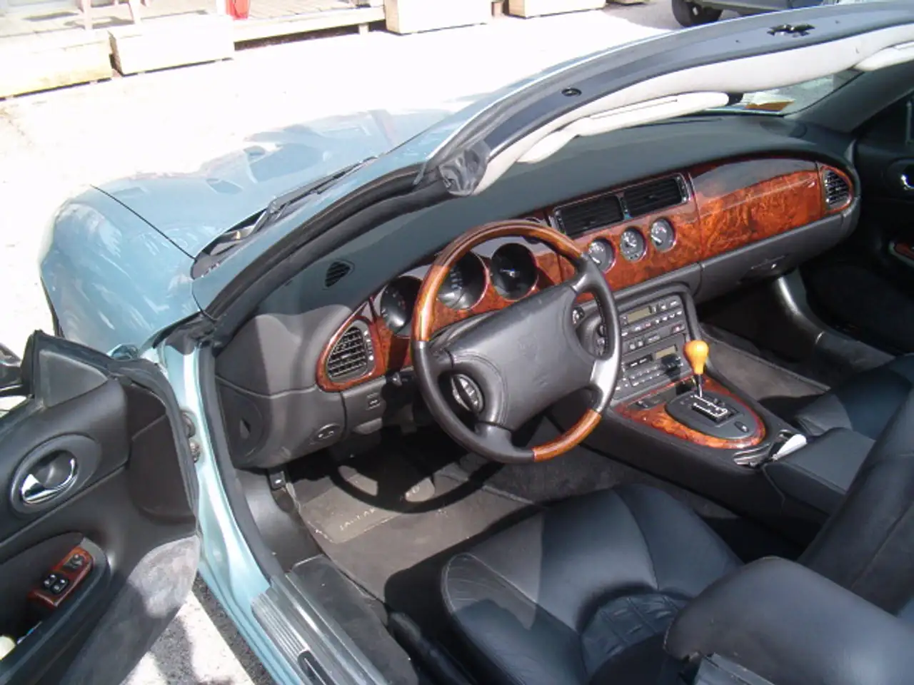 Jaguar XK8 Convertibile – 1997 | Da Collezione cambio automatico, foto 6