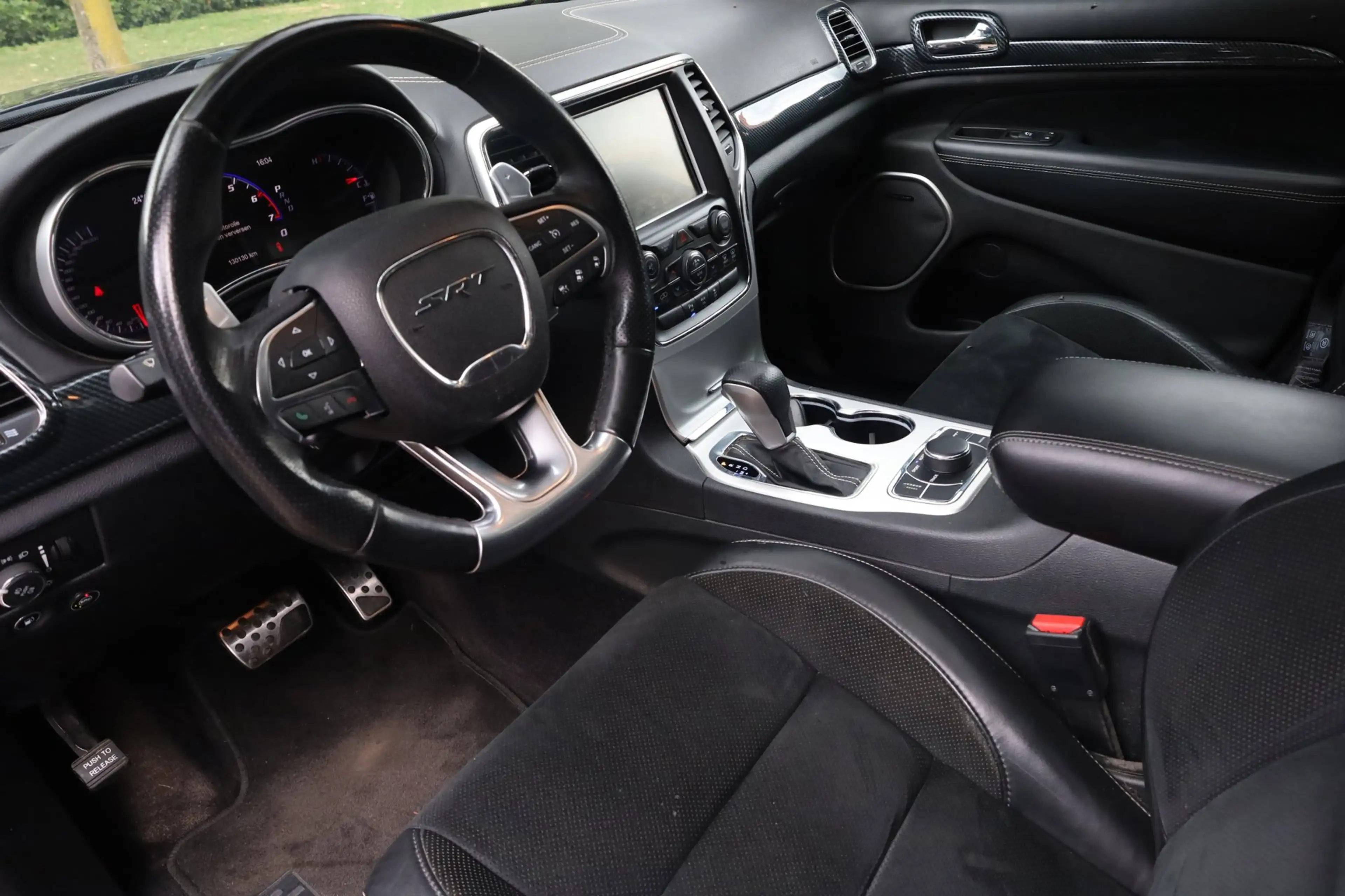 Jeep Grand Cherokee 6.4 V8 SRT8 Aut. | Grijs Kenteken | LPG-3 | Schuif — photo 2