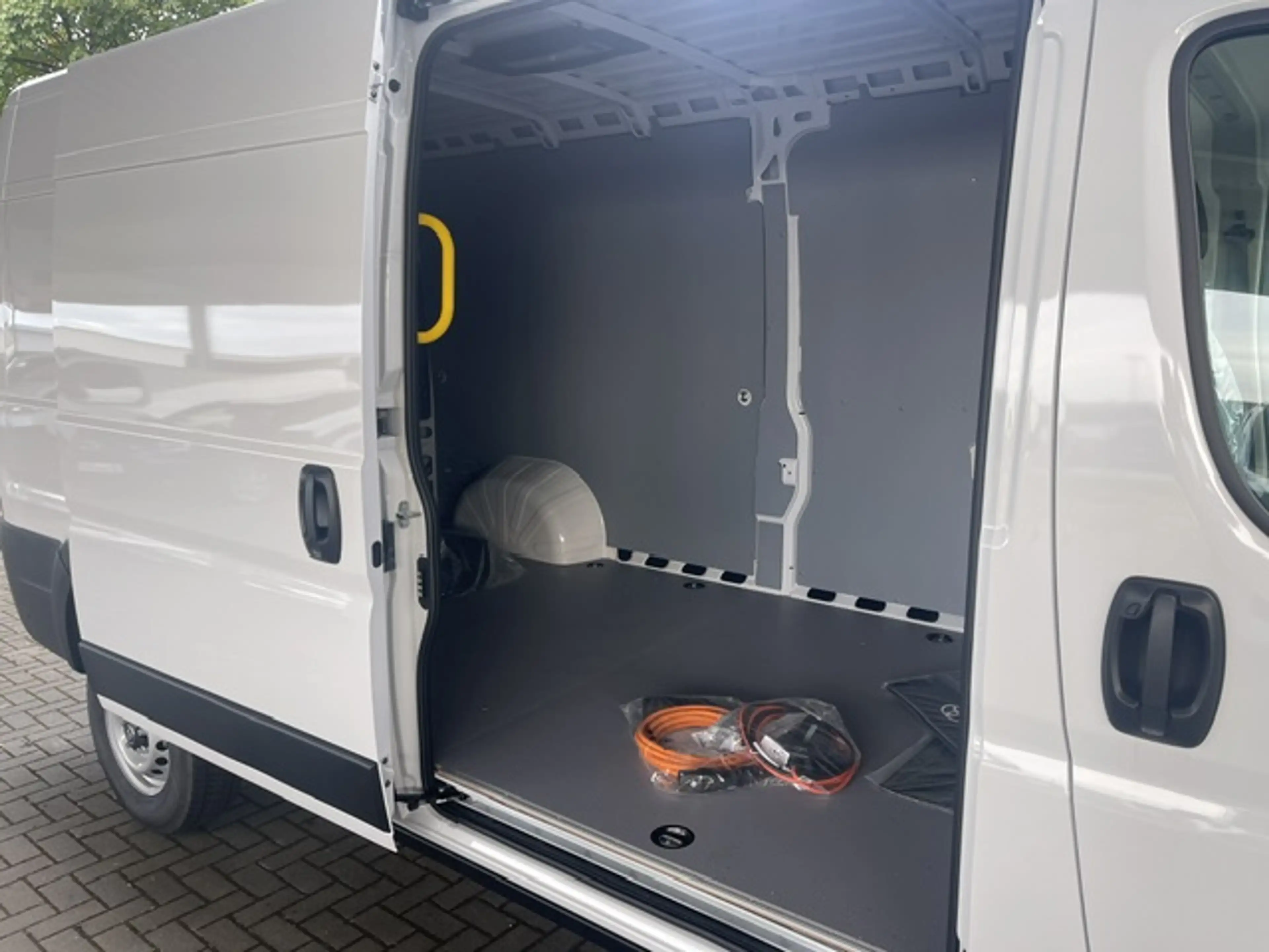 Toyota Proace Max Proace Max 110 kWh 35 L3H2 Heavy Meister — photo 10