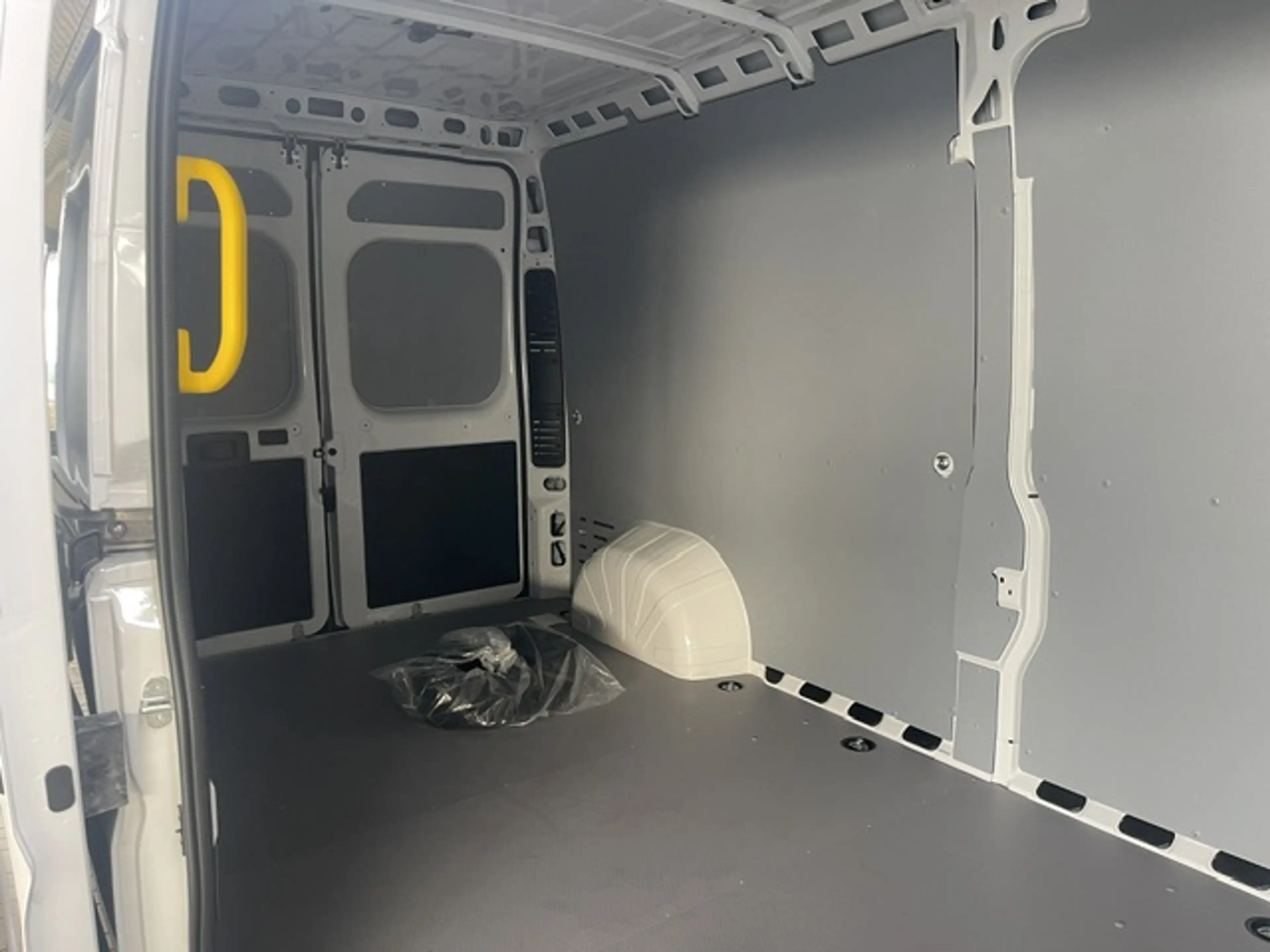 Toyota Proace Max Proace Max 110 kWh 35 L3H2 Heavy Meister — photo 11