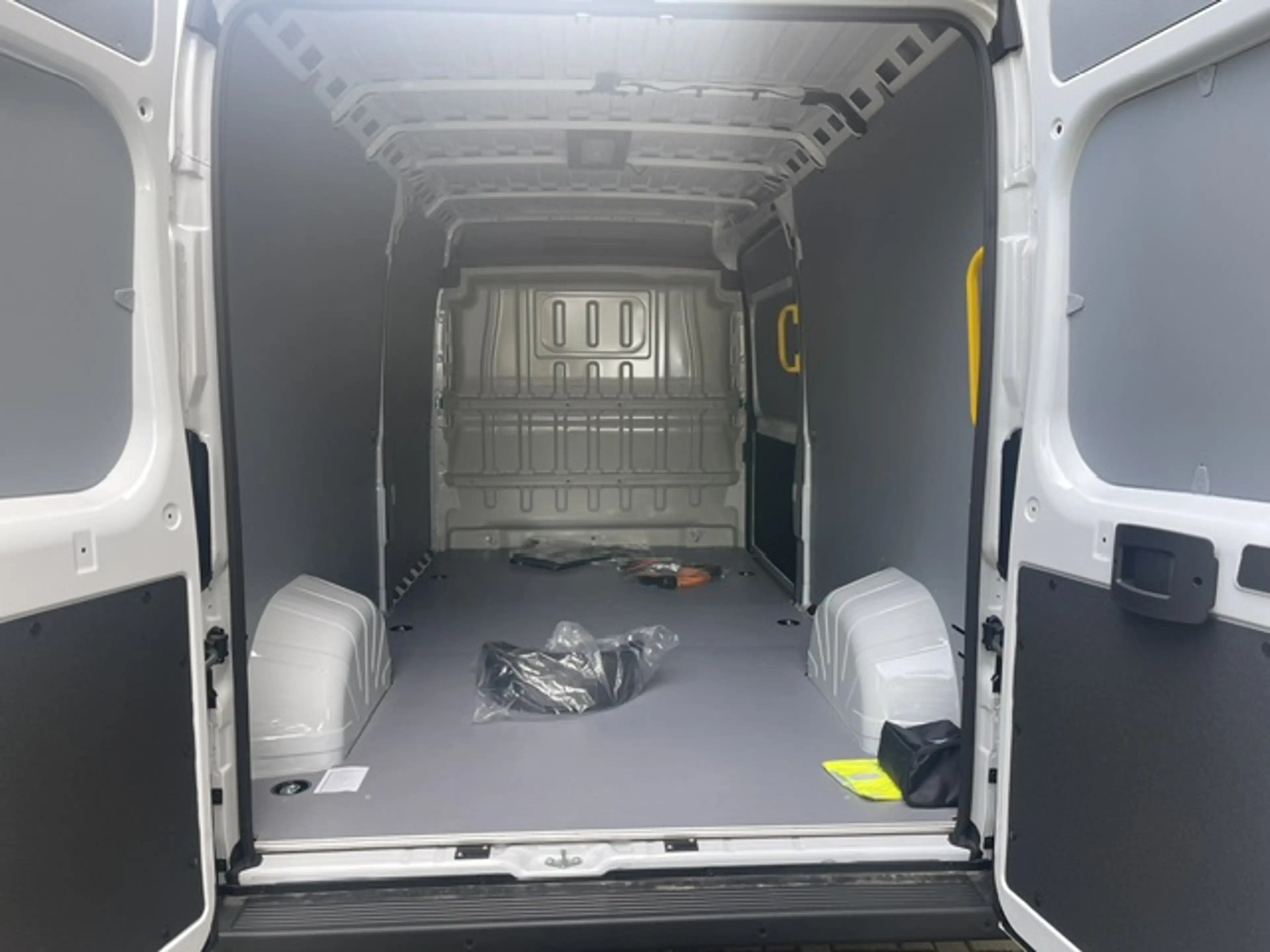 Toyota Proace Max Proace Max 110 kWh 35 L3H2 Heavy Meister — photo 12