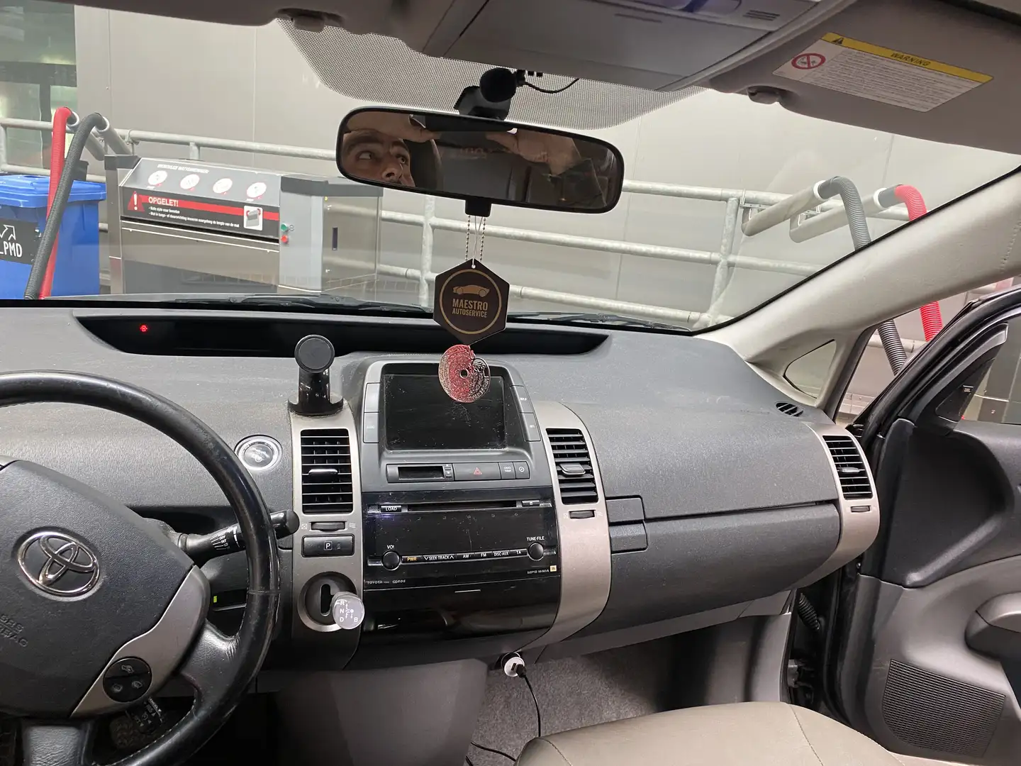 Toyota Prius (Hybrid) Executive - 1