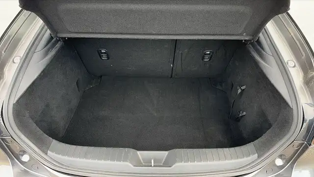 Mazda Mazda3 view 14