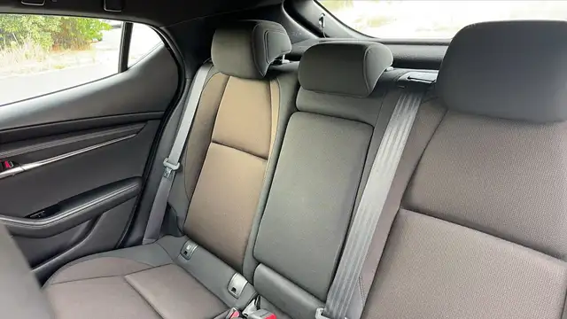 Mazda Mazda3 view 9