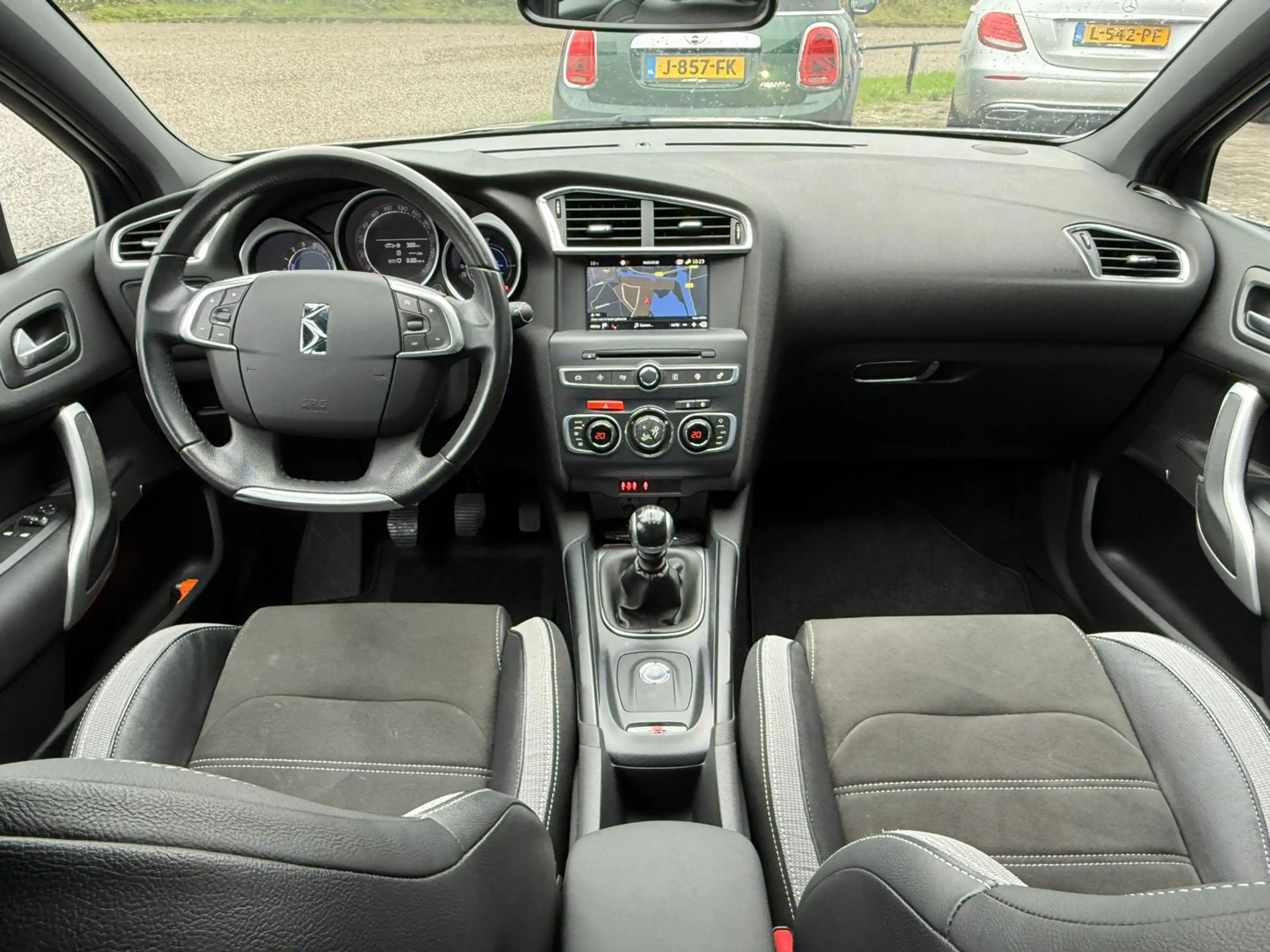 DS Automobiles DS 4 Crossback 1.2 PureTech Chic ✅ CarPlay ✅ Android Auto ✅ Clima — photo 2