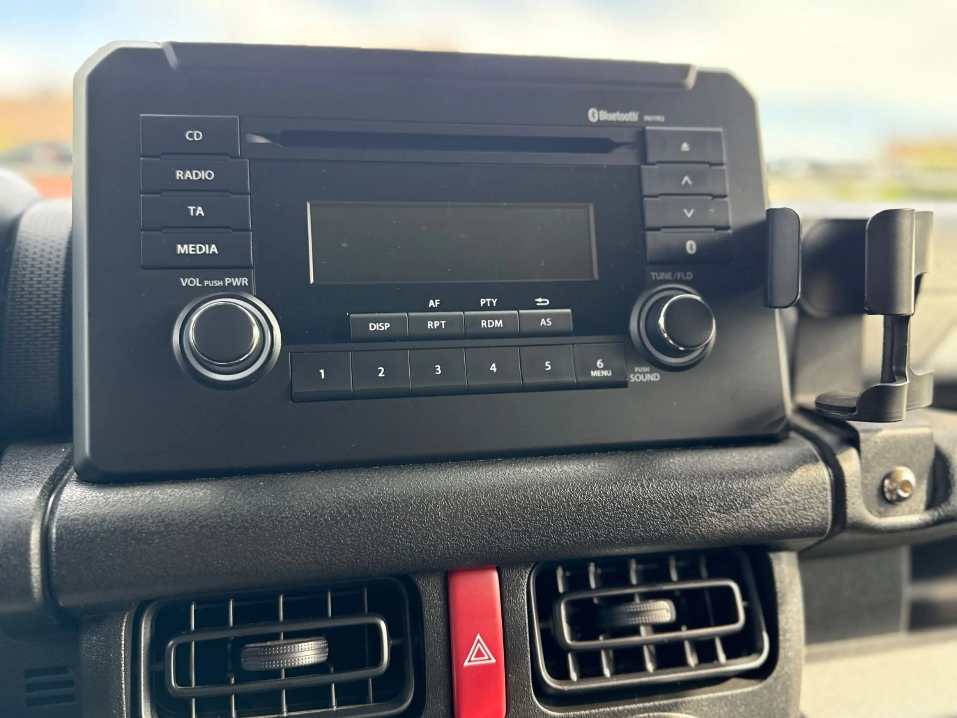 Suzuki Jimny Comfort AllGrip NFZ 1.HND-SPUR-ACC-AHK-PDC — photo 13