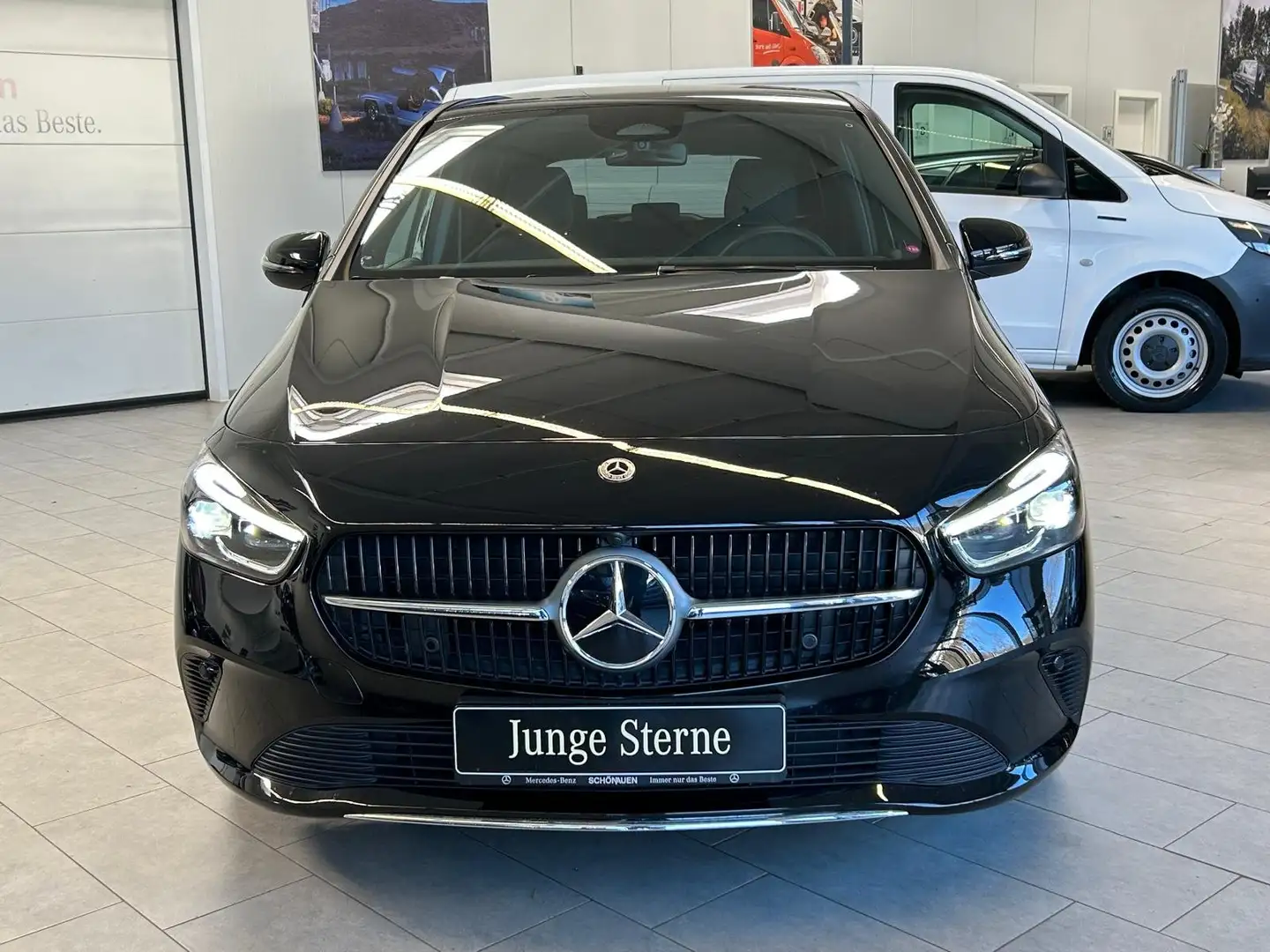 Mercedes-Benz B 220 d Progressive Adv+AHK+MEMORY+DISTRON+BEAM Černá - 2