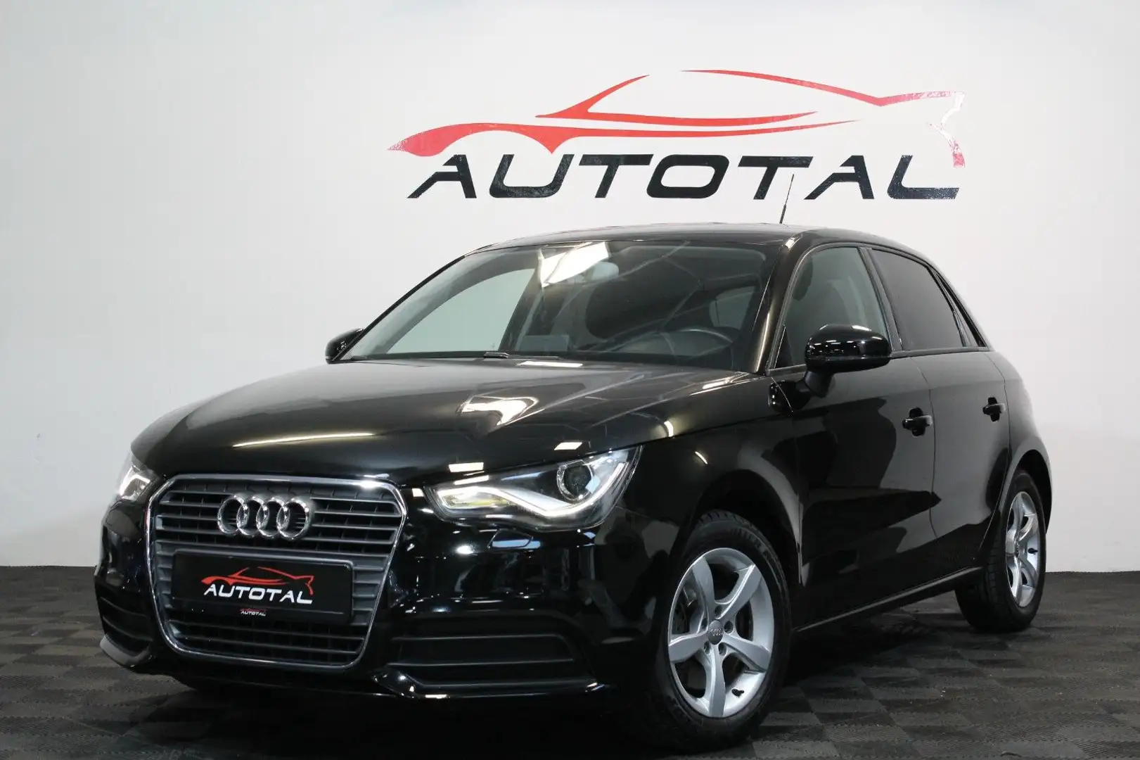 Audi A1 Sportback*Attraction*1.4*S tronic*Xenon*5 tür Noir - 1