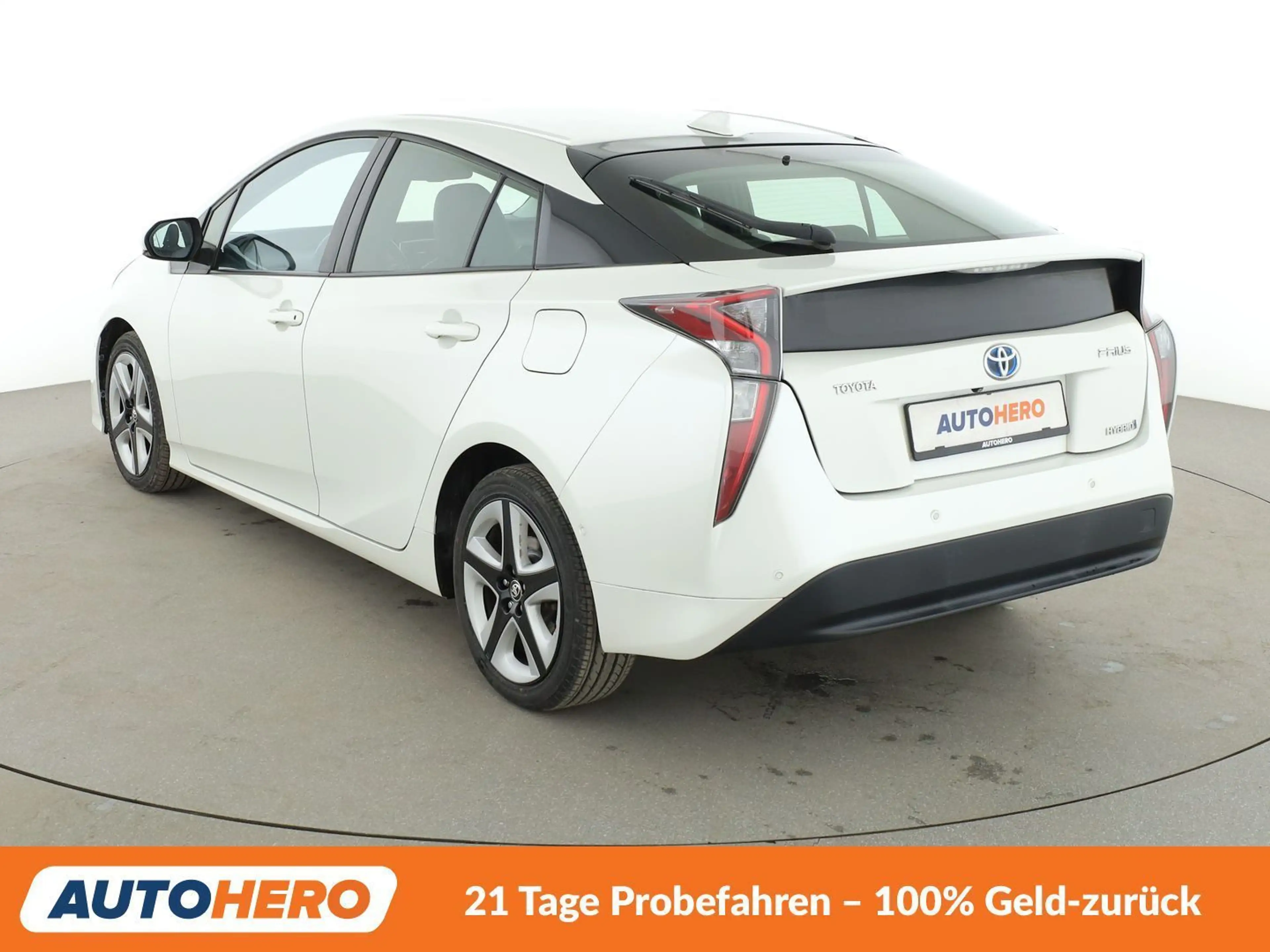 Toyota Prius 1.8 Executive Aut.*NAVI*CAM*BiLED*CAM*SHZ* — photo 4