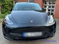 Tesla Model Y Basis RWD Schwarz - thumbnail 1