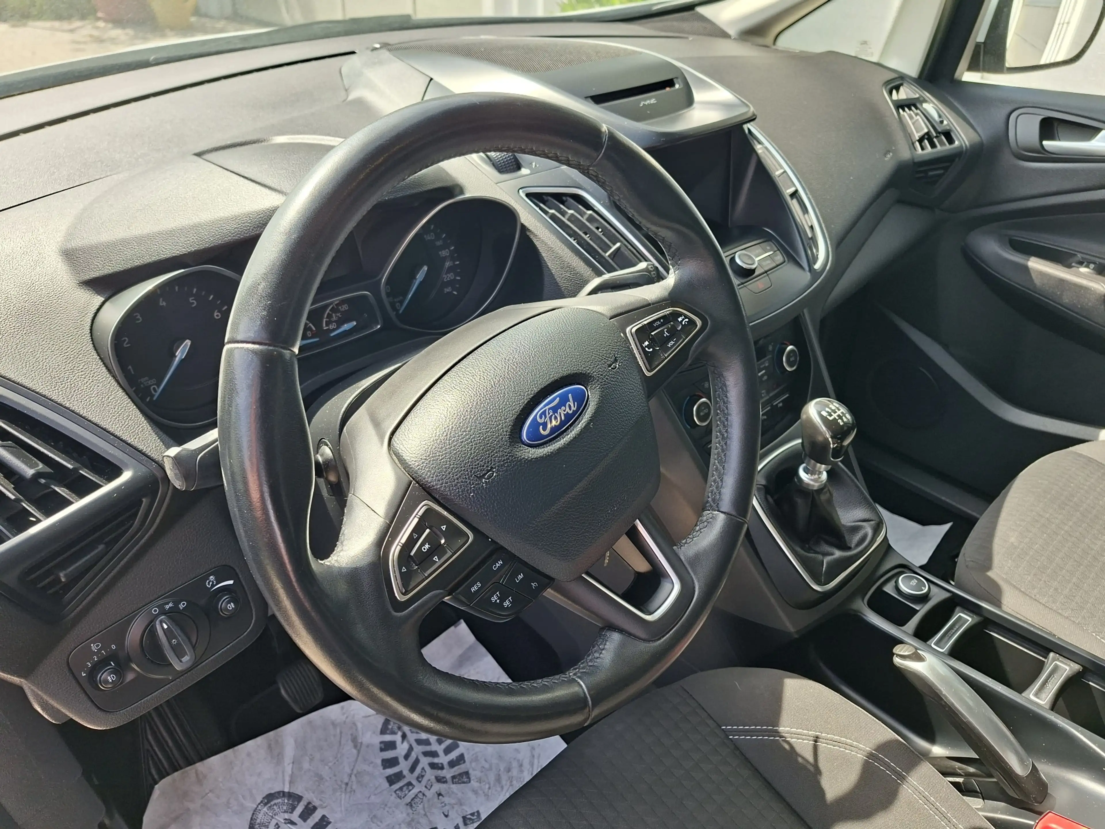 Ford Grand C-Max Cool — photo 11