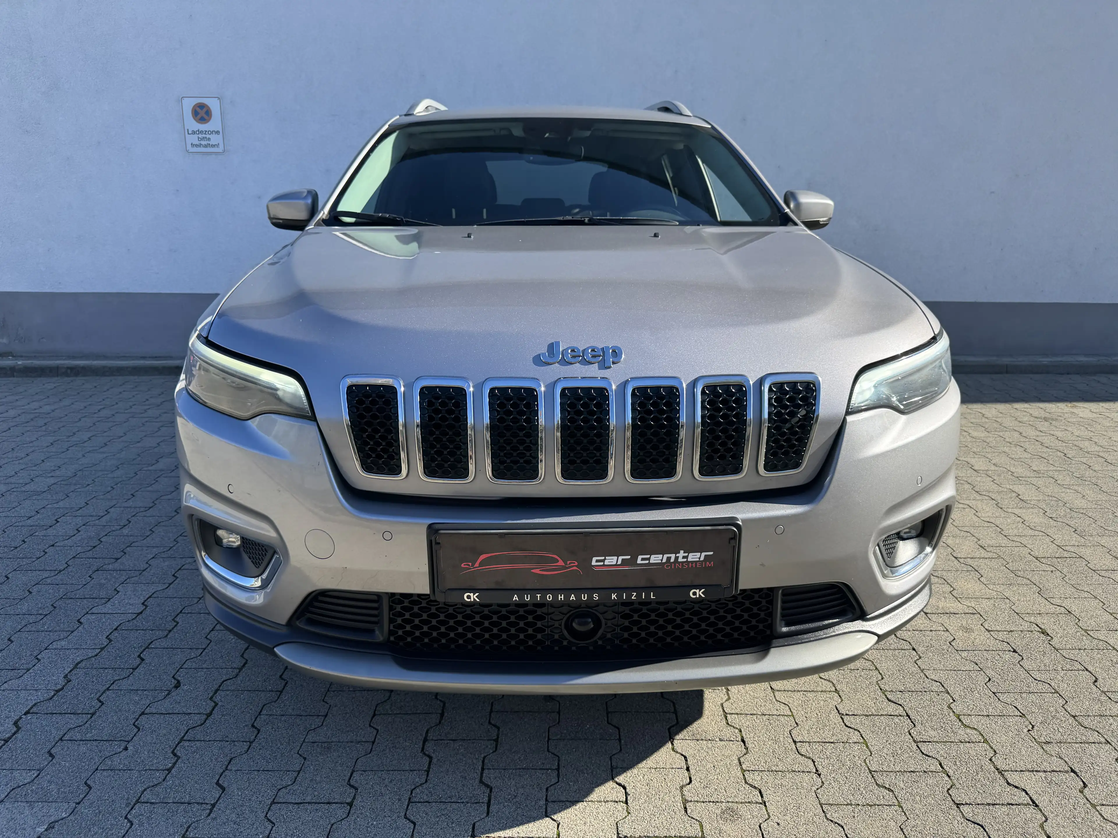 Jeep Cherokee Limited 4WD ( LEDER/NAVI/KAMERA/XENON/LED/ ERST 83 TKM) — photo 11