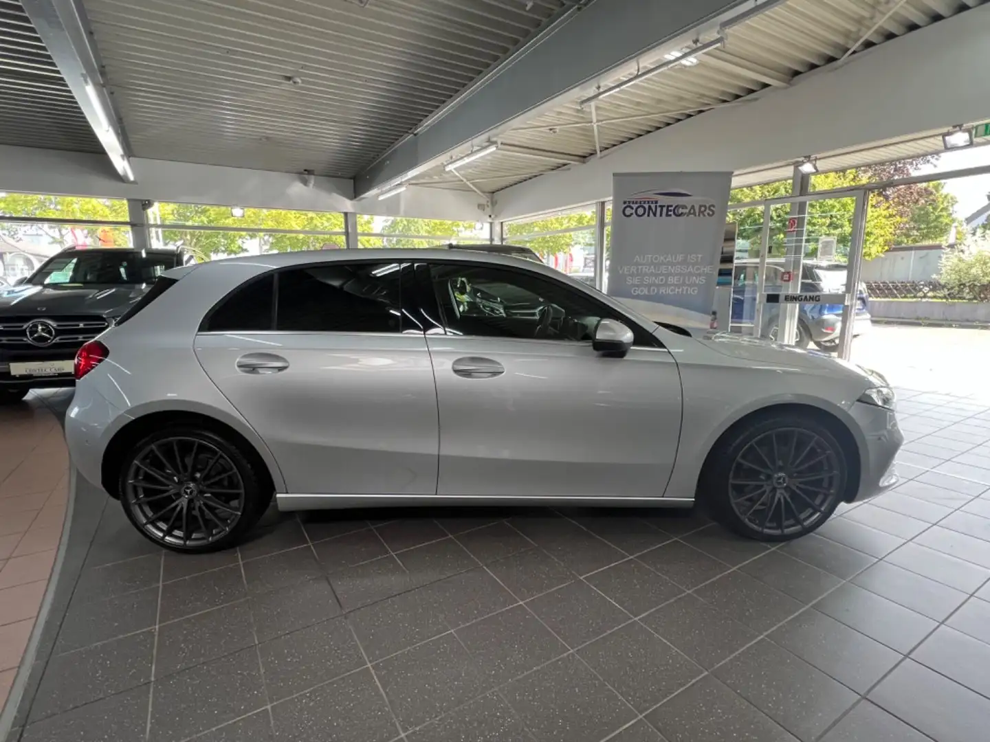 Mercedes-Benz A 180 d Business LM+Navi+Park-Assist+Kam... Ezüst - 1