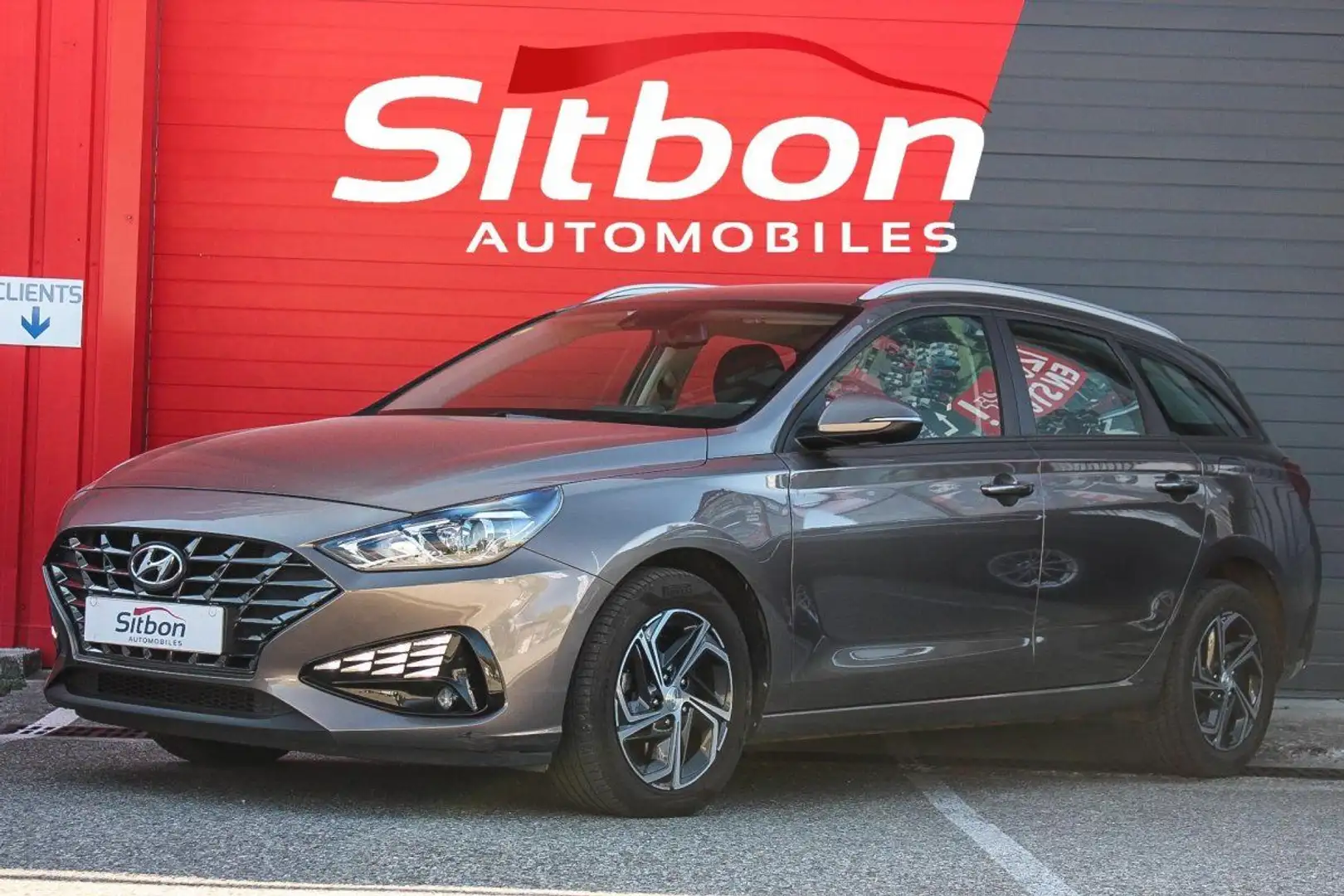 Hyundai i30 SW 1.6 CRDi 115 DCT-7 BREAK Business CAMERA GPS AT - 1